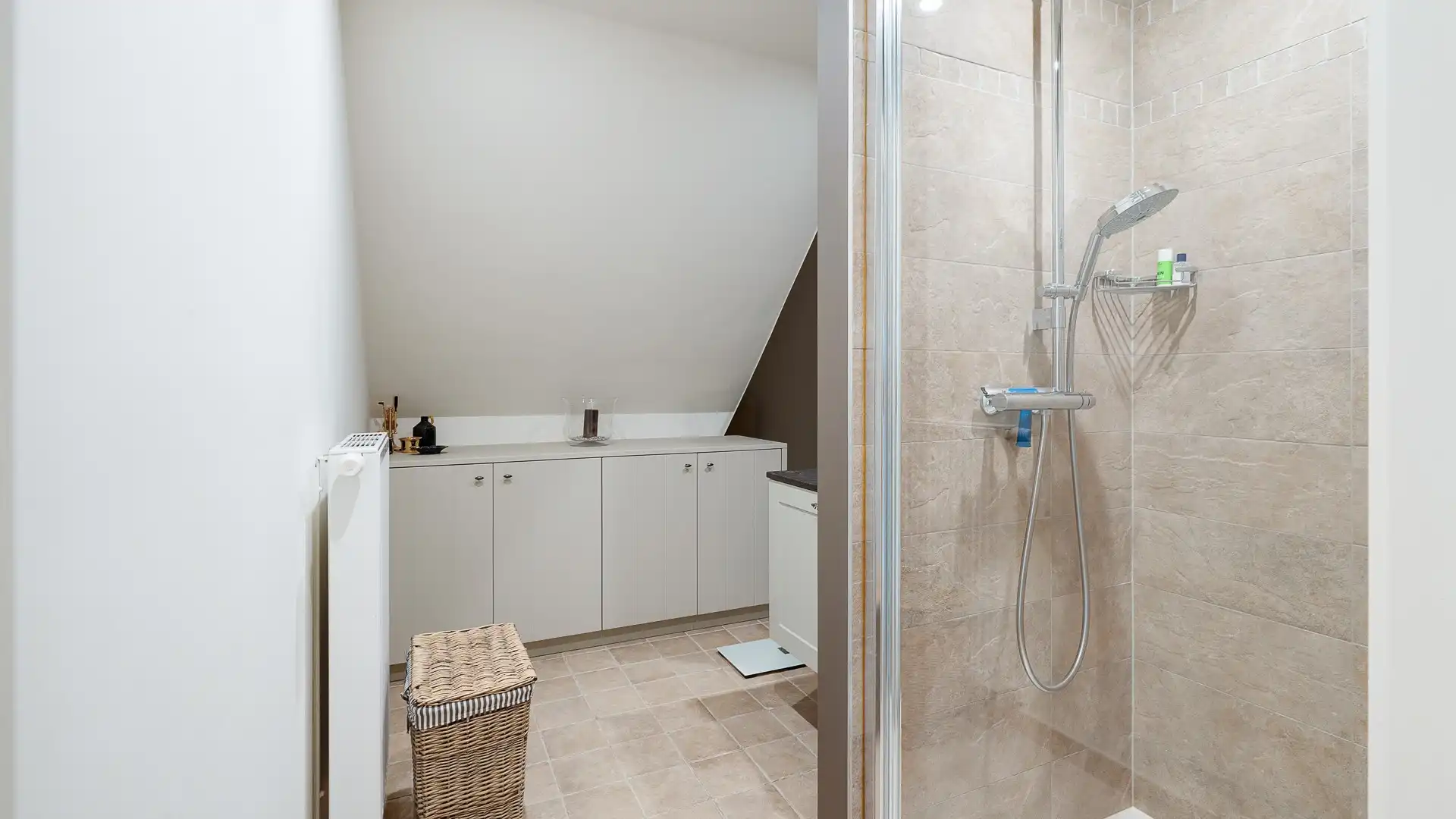 Mooie recente woning rustig gelegen in Knokke, op enkele passen van Duinenwater, de zee en het centrum. foto 19