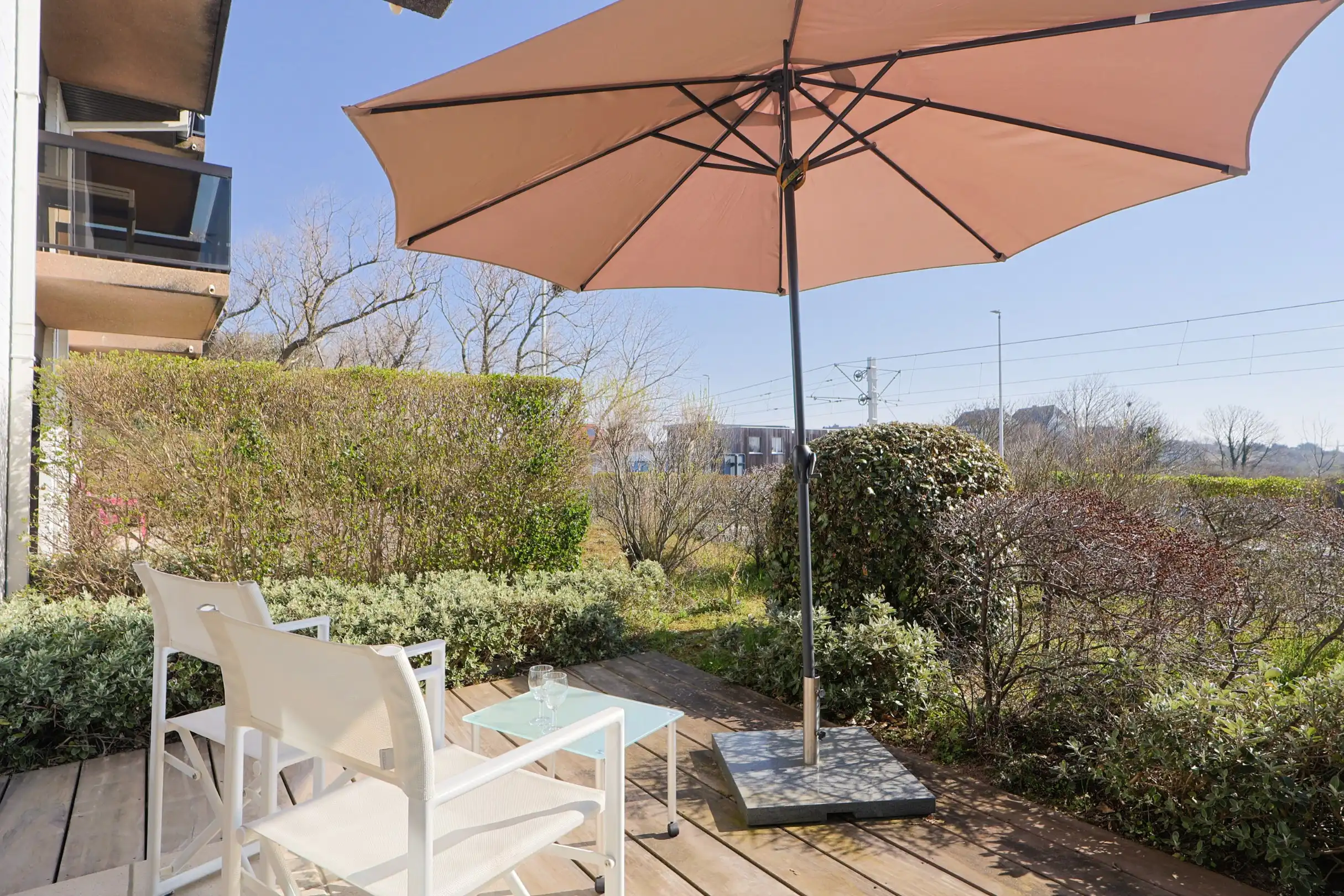 Zuidgericht gelijkvloers 1slpk appartement met zonneterras en duinenzicht nabij zee foto 14