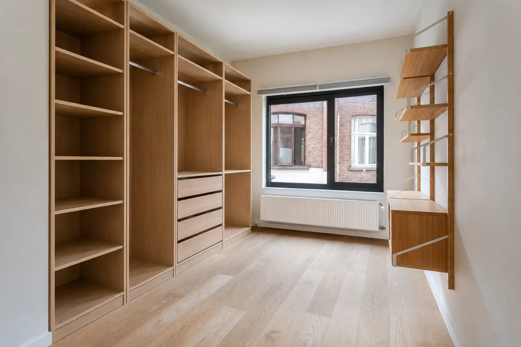 Ruim en lichtrijk 2-slpk appartement op het Zuid foto 12