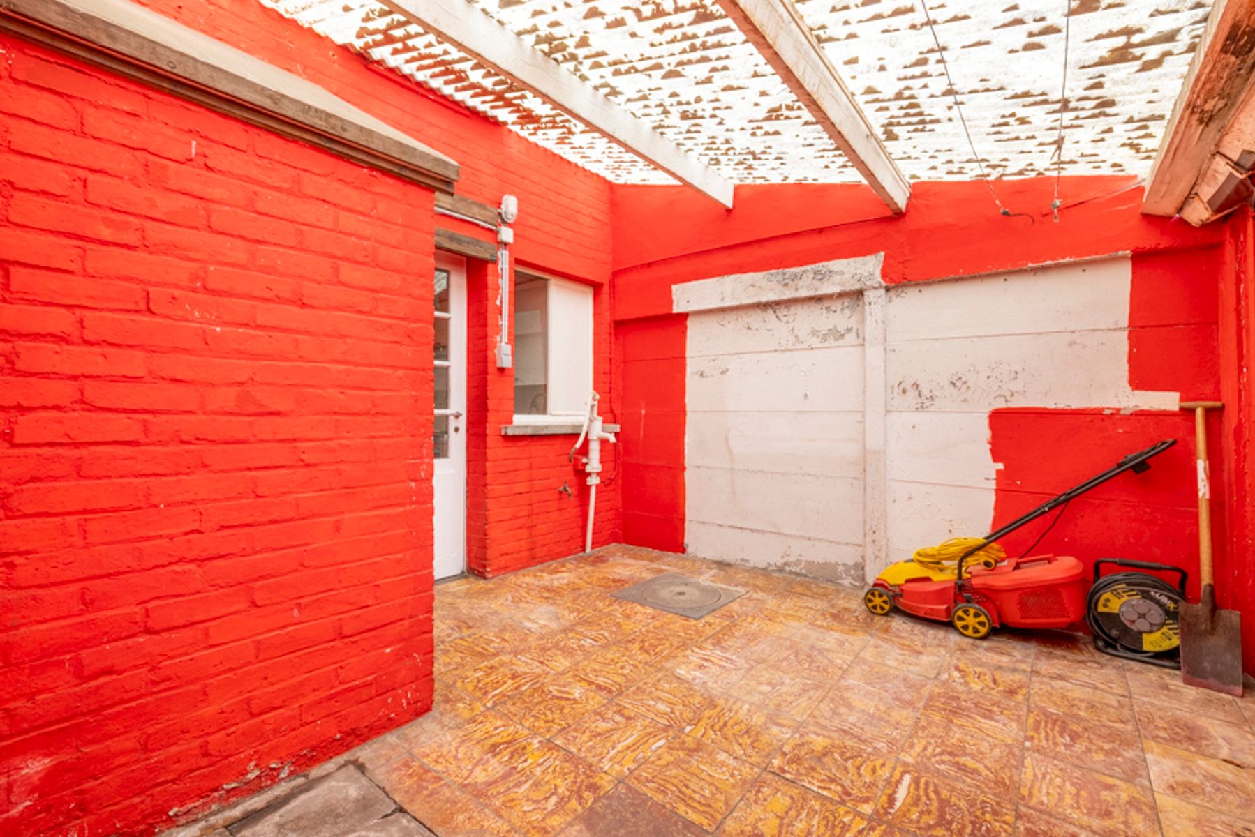 Rijwoning met tuin in het centrum van Sint-Maria-Oudenhove foto 14