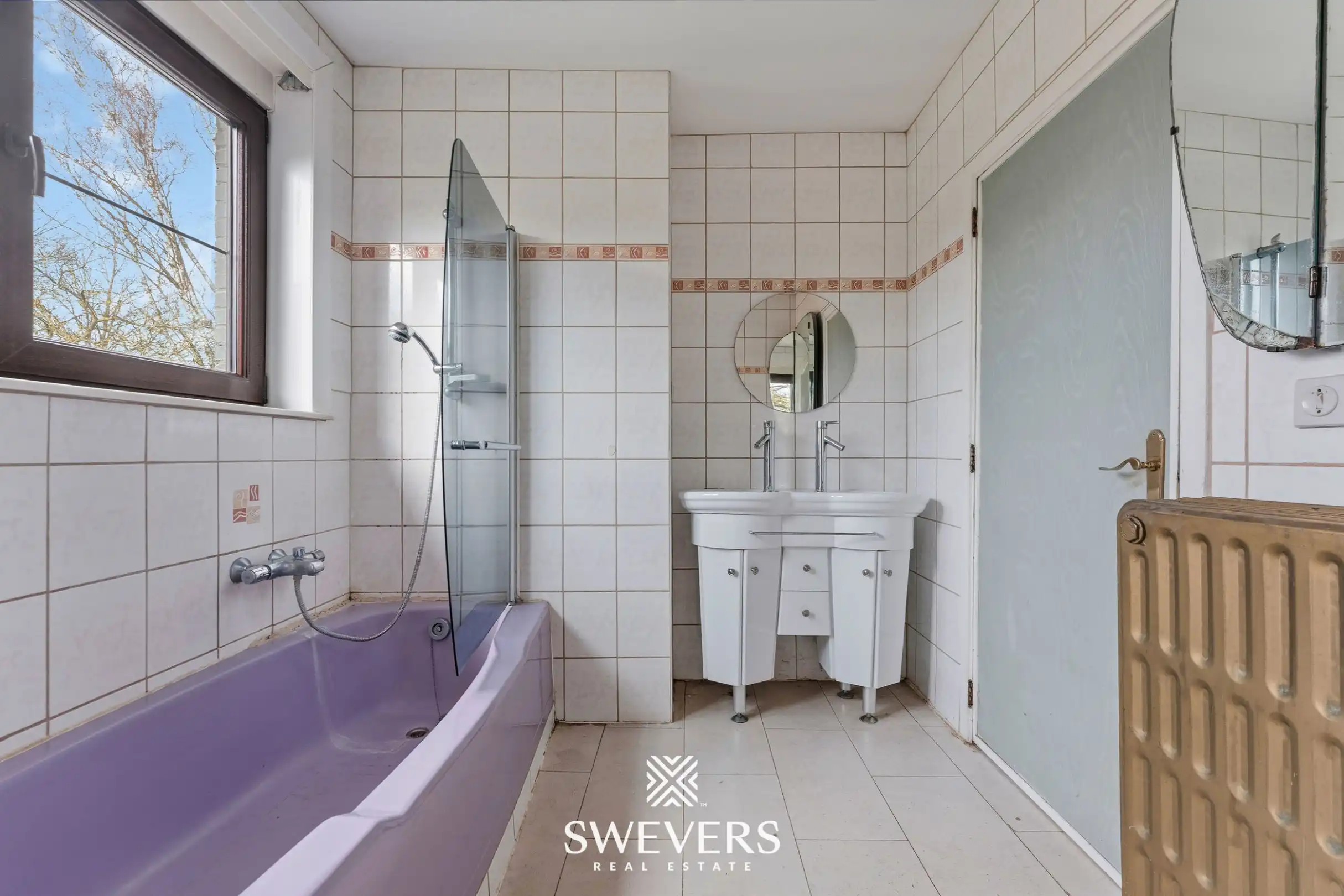 Bel-etage woning, 3 slpk, met aansluitende weide en vergunde stallingen en aparte weide, in totaal op 85a52ca foto 13