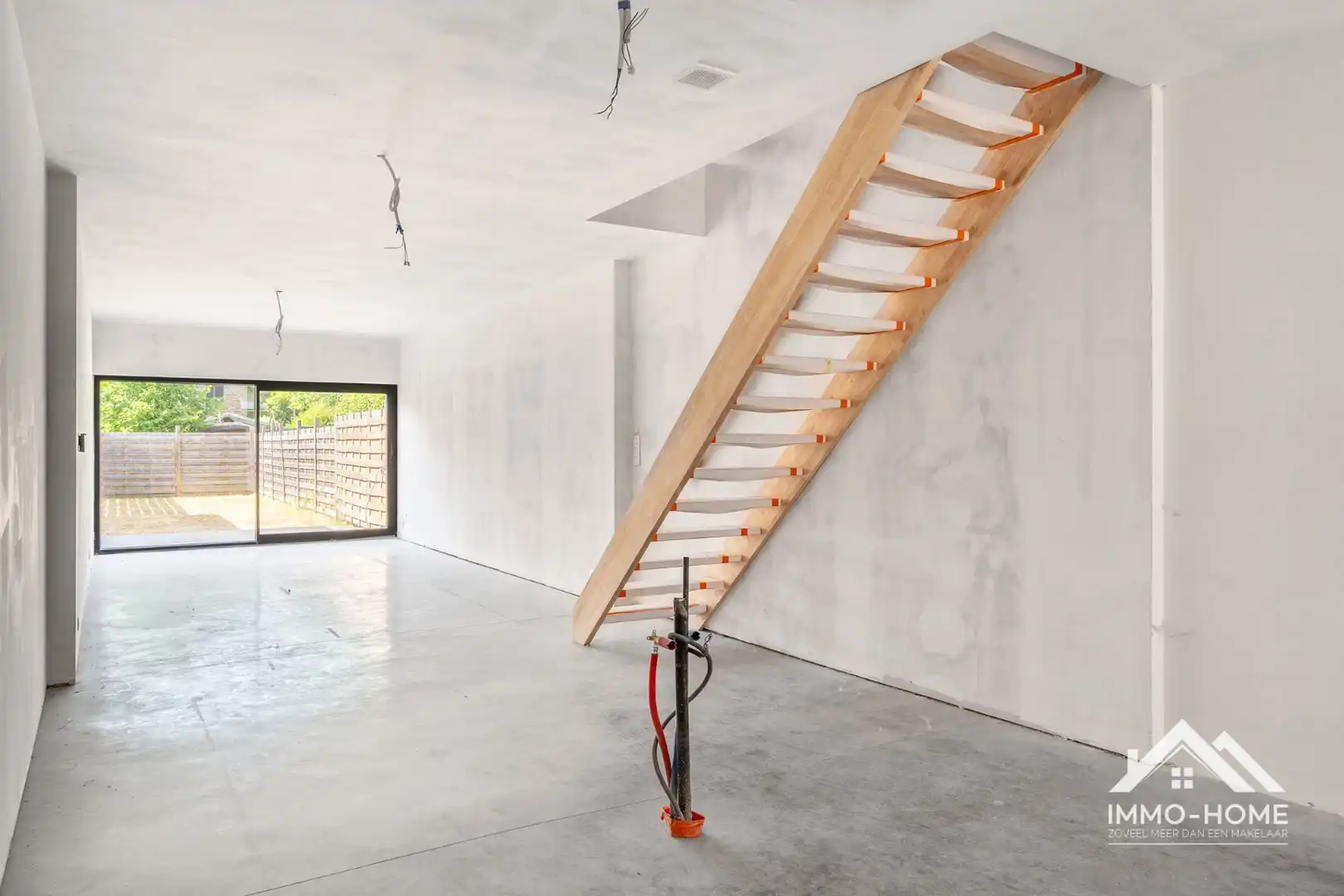 Structureel gerenoveerde woning met tuin foto 7