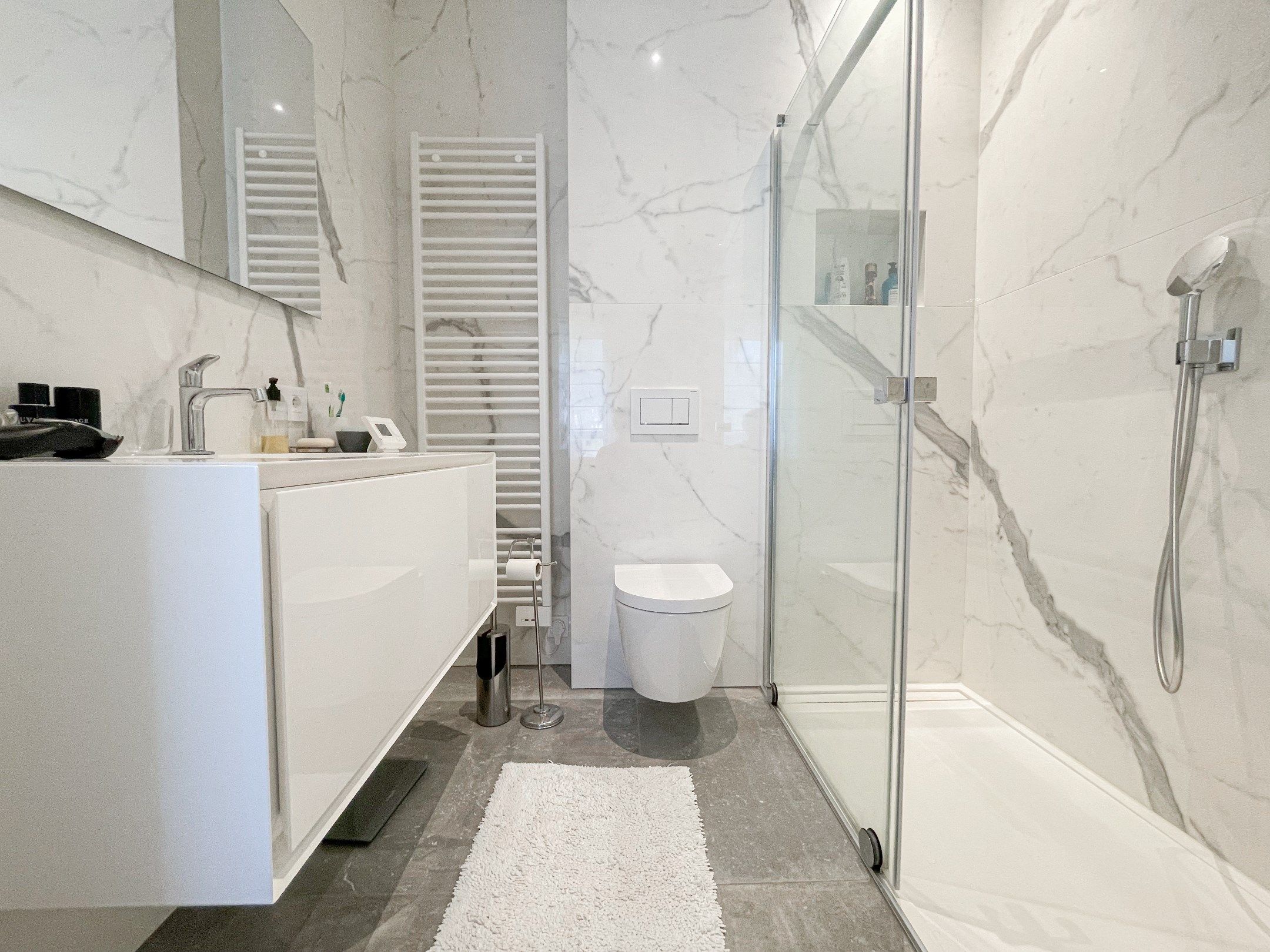 Subliem, luxueus tuinappartement met dubbele garage, rustig gelegen in een standingvolle residentie. foto 19