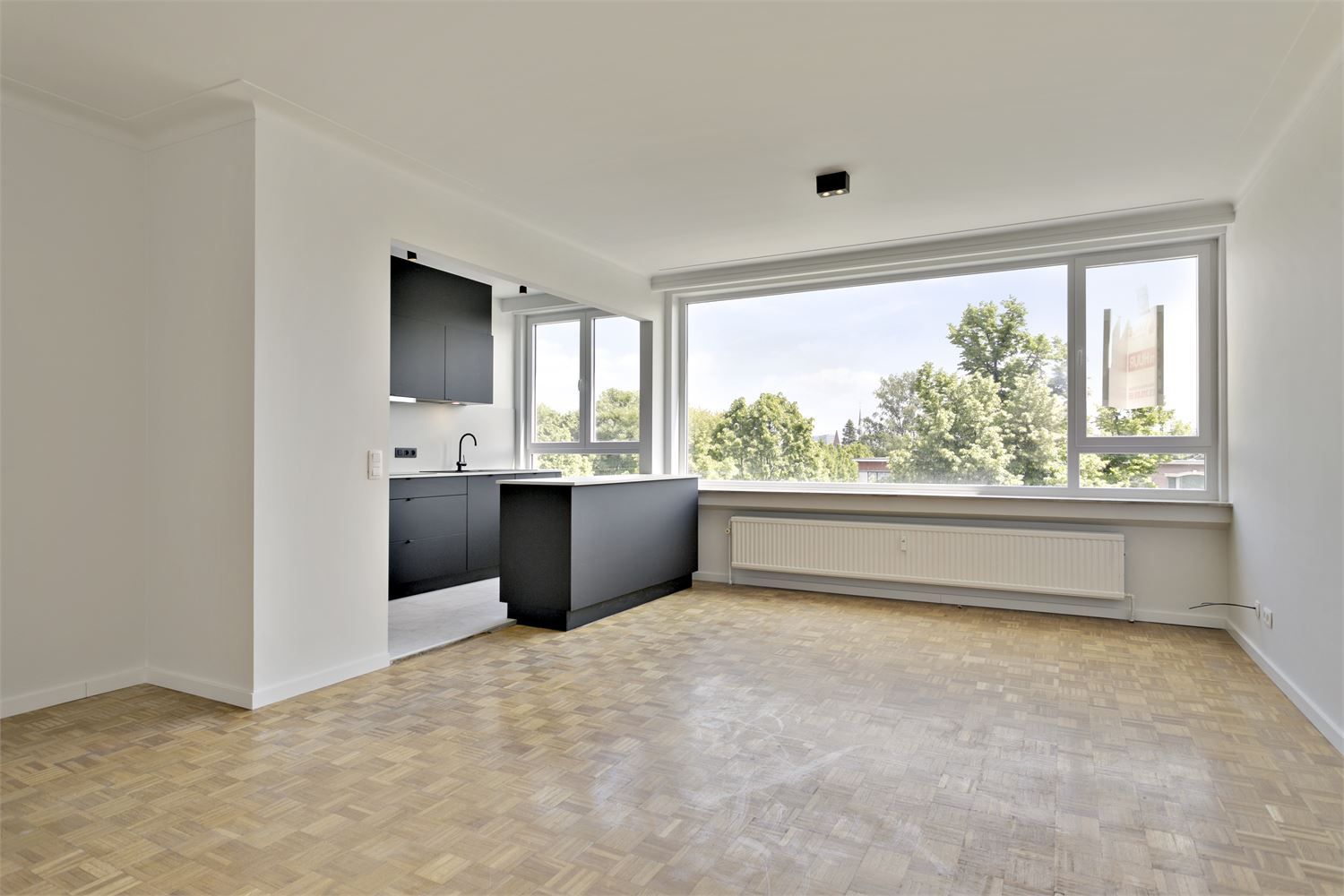Volledig vernieuwd appartement in Wilrijk foto 3