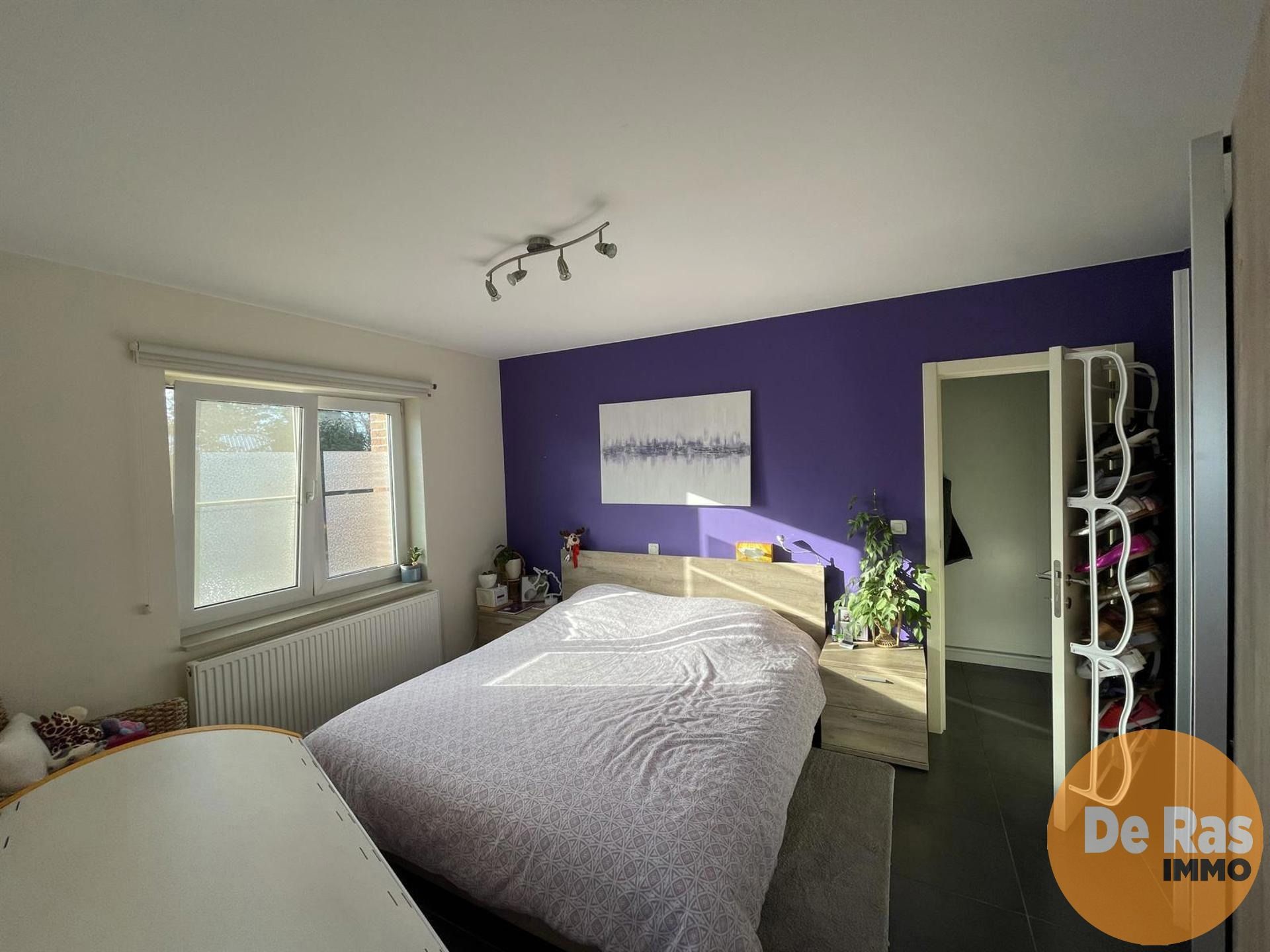 BURST - Verzorgd 3-slaapkamerappartement nabij het station foto 8