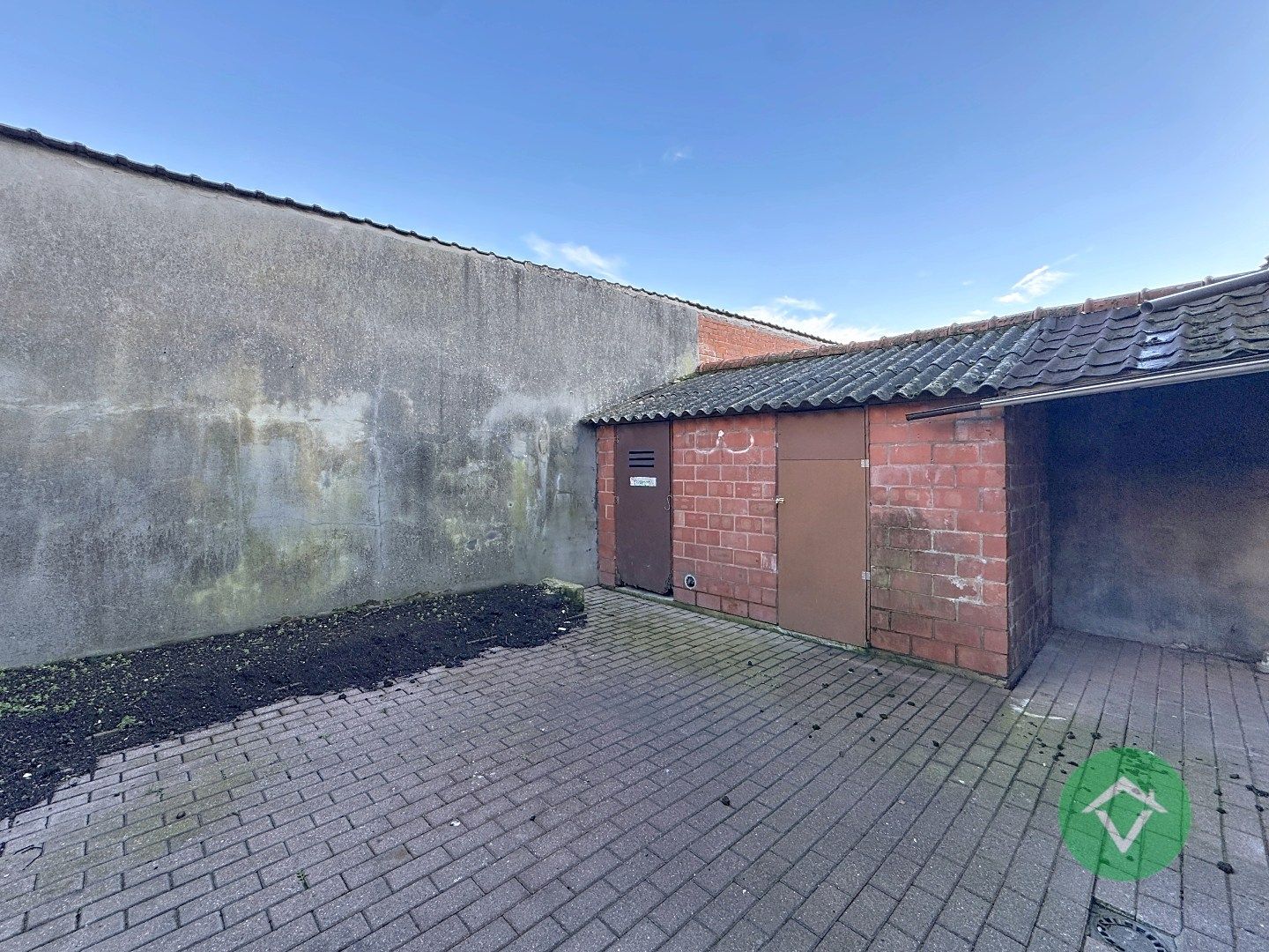 Instapklare woning met 4 slaapkamers in centrum van Koekelare foto 9