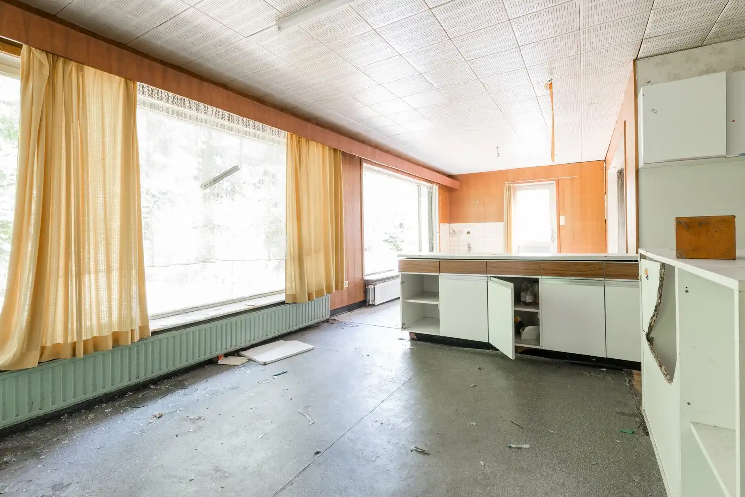 Ruime multifunctionele woning met een toonzaal en een schitterend perceel van 1108 m²! foto 15