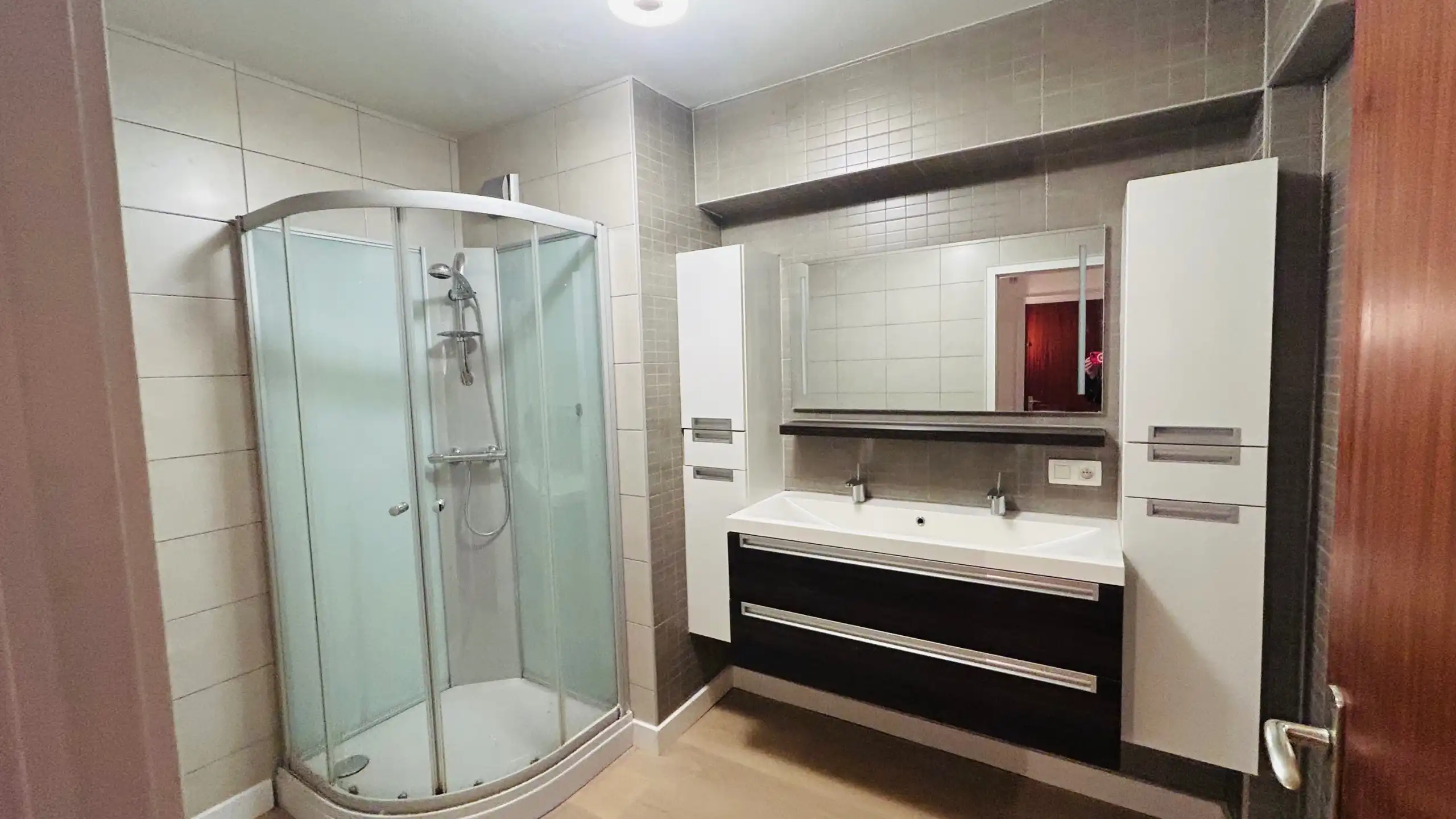 Ruim appartement met 3 slaapkamers op een centrale ligging te Gent foto 5