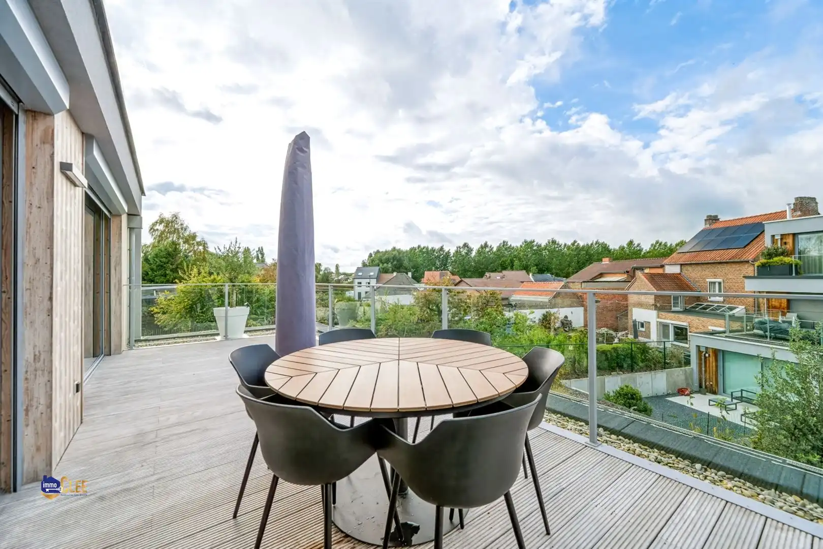 Lichtrijk en luxueus appartement met terras in het rustige Brustem foto 10
