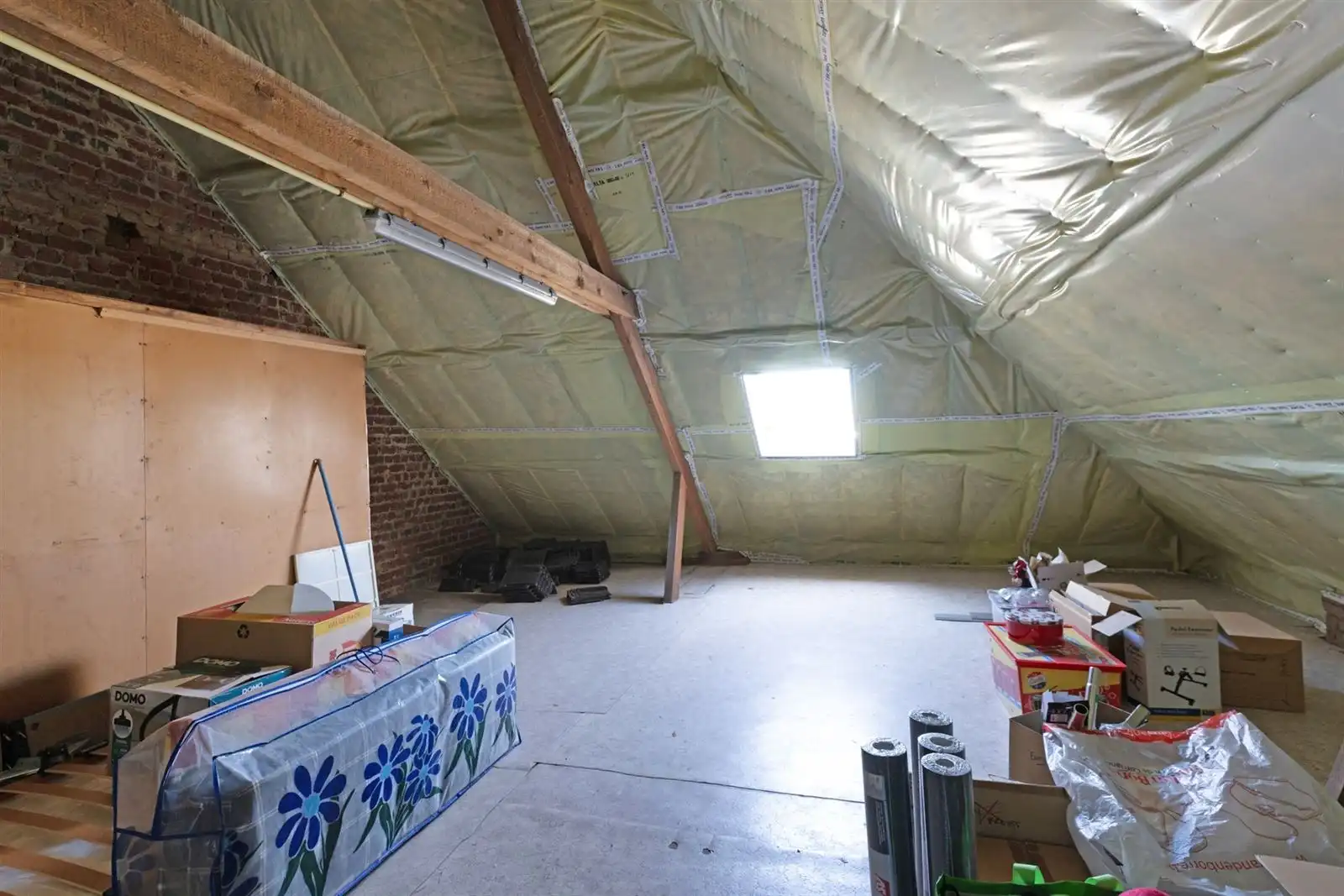 Alleenstaande lwoning met bijgebouw, garage en tuin op 6are23 foto 20