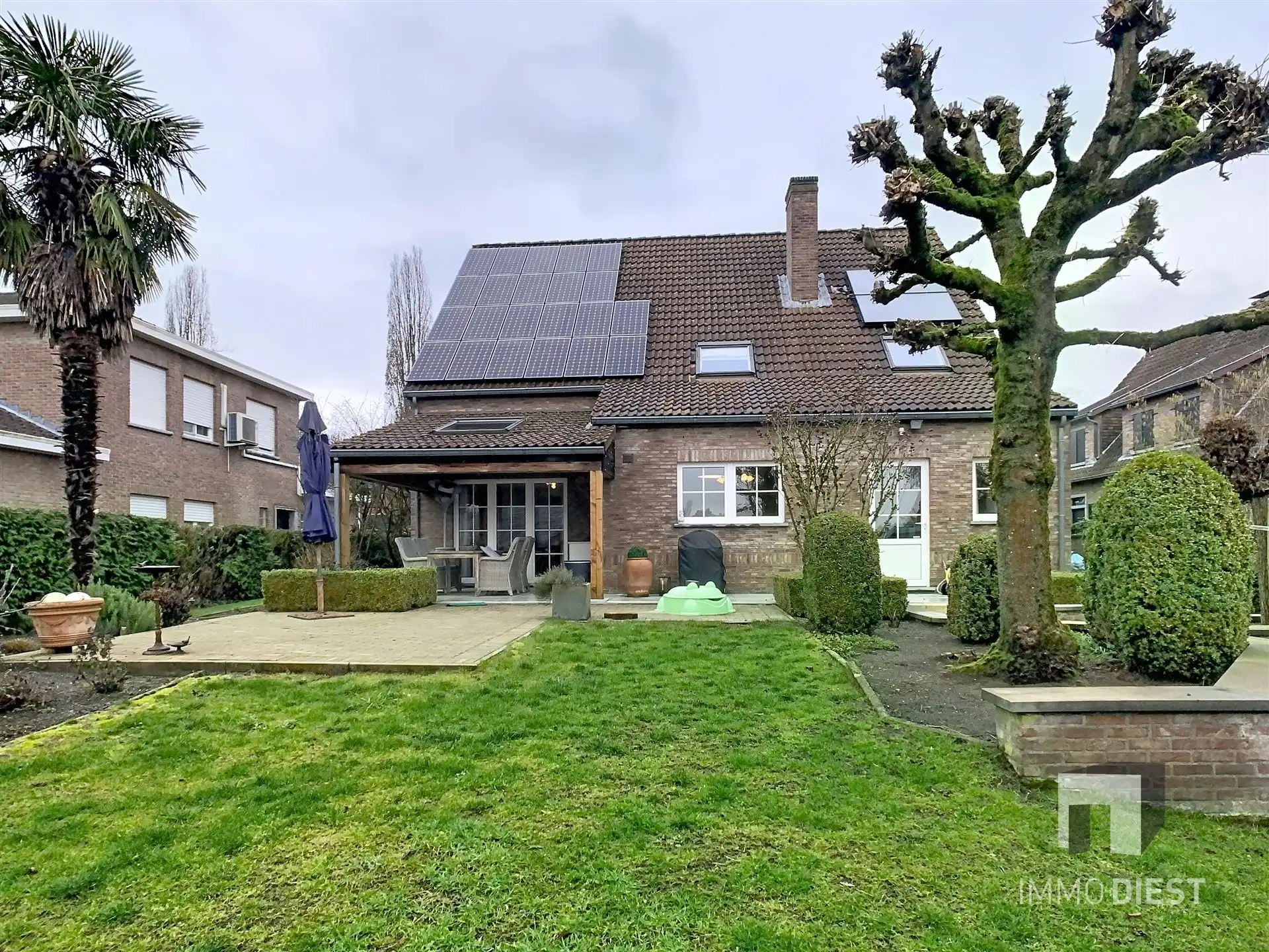 Woning met 4 slpks in residentiële wijk foto 20