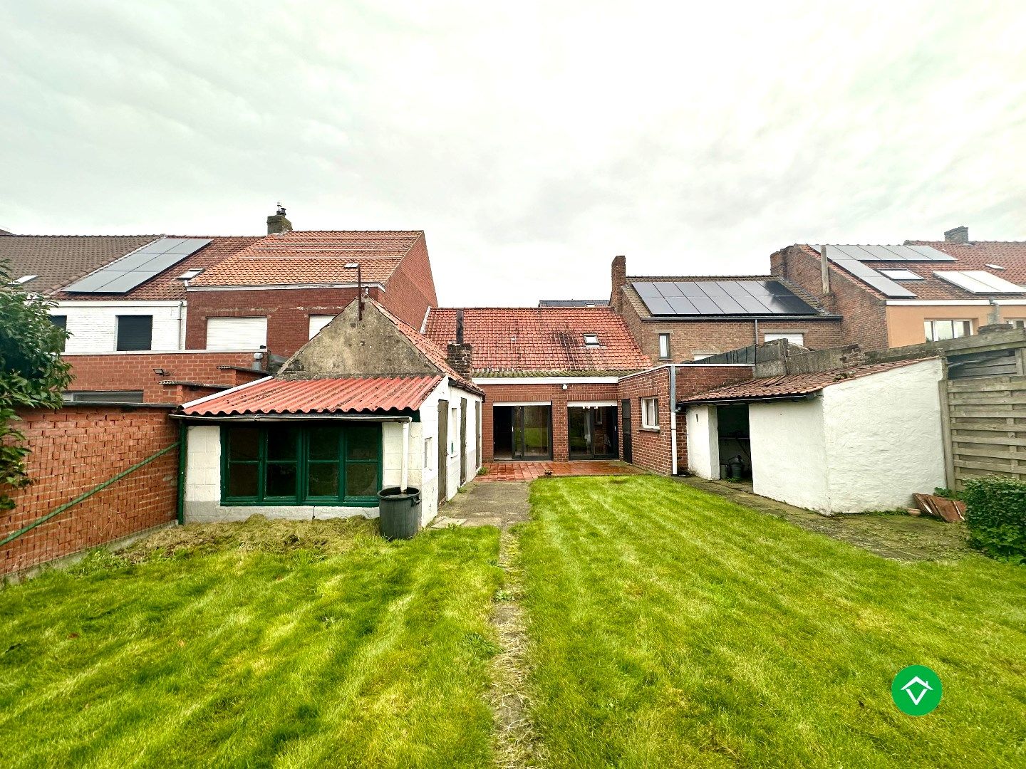 Rijwoning in het centrum van Koekelare met mogelijkheden foto 16