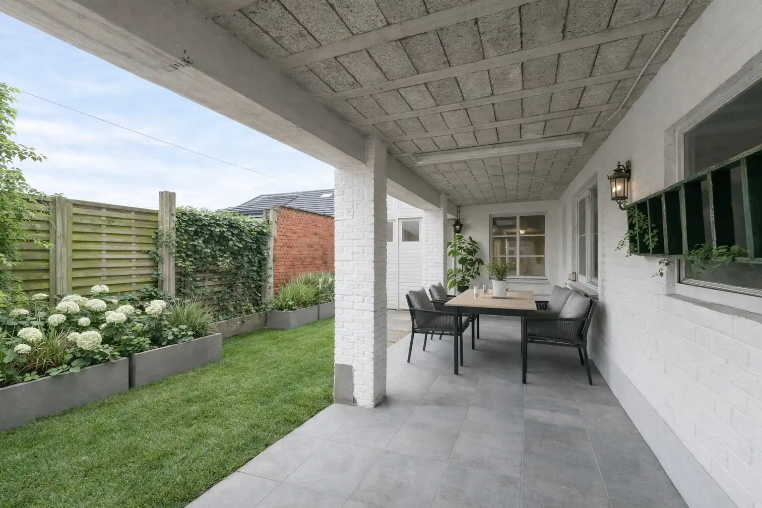 Ruime woning met garage én achterligggende loods foto 22