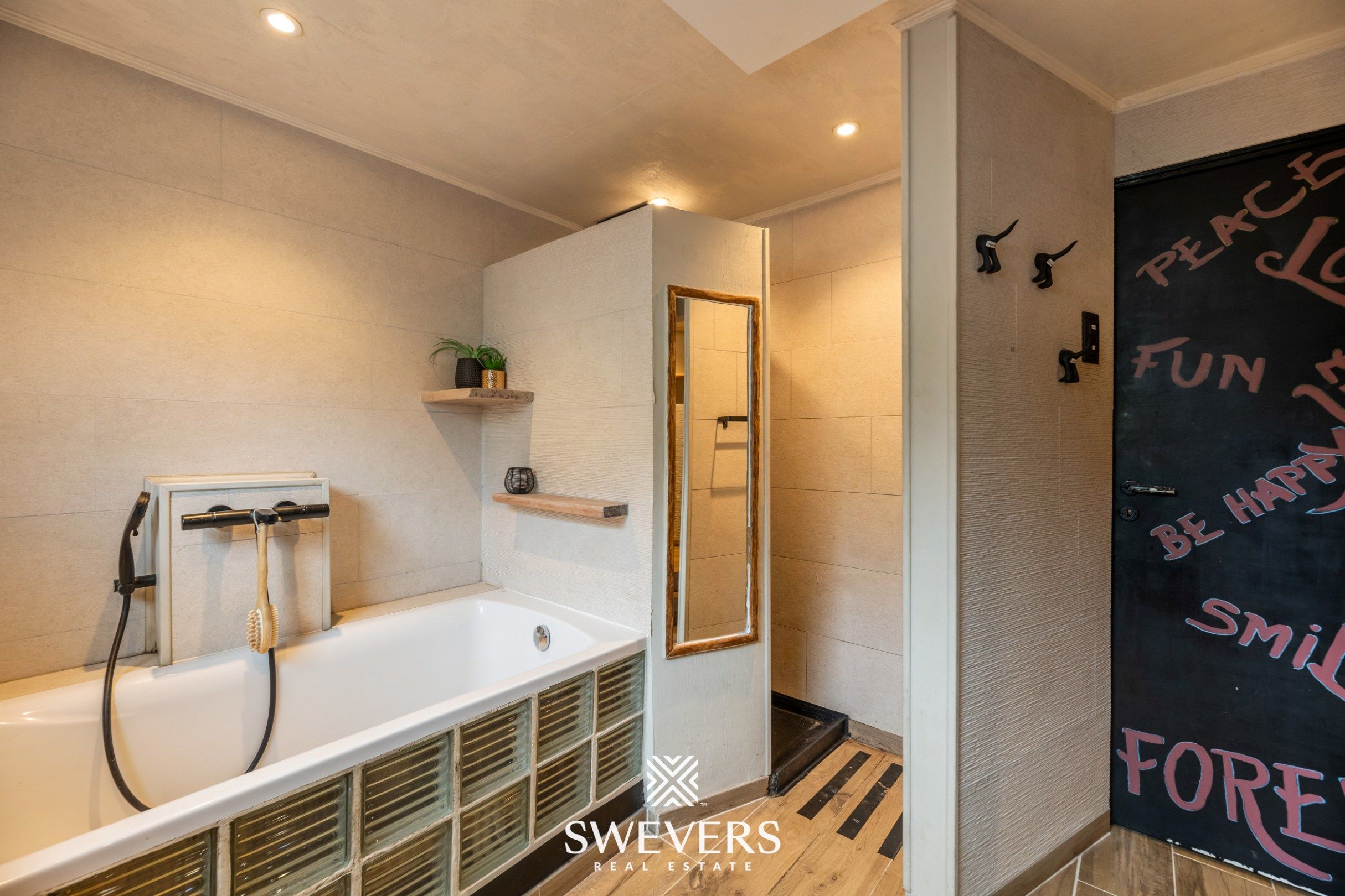 Instapklare gezinswoning met 3 slaapkamers, ruime kelder en zuidgerichte tuin in Beringen foto 16