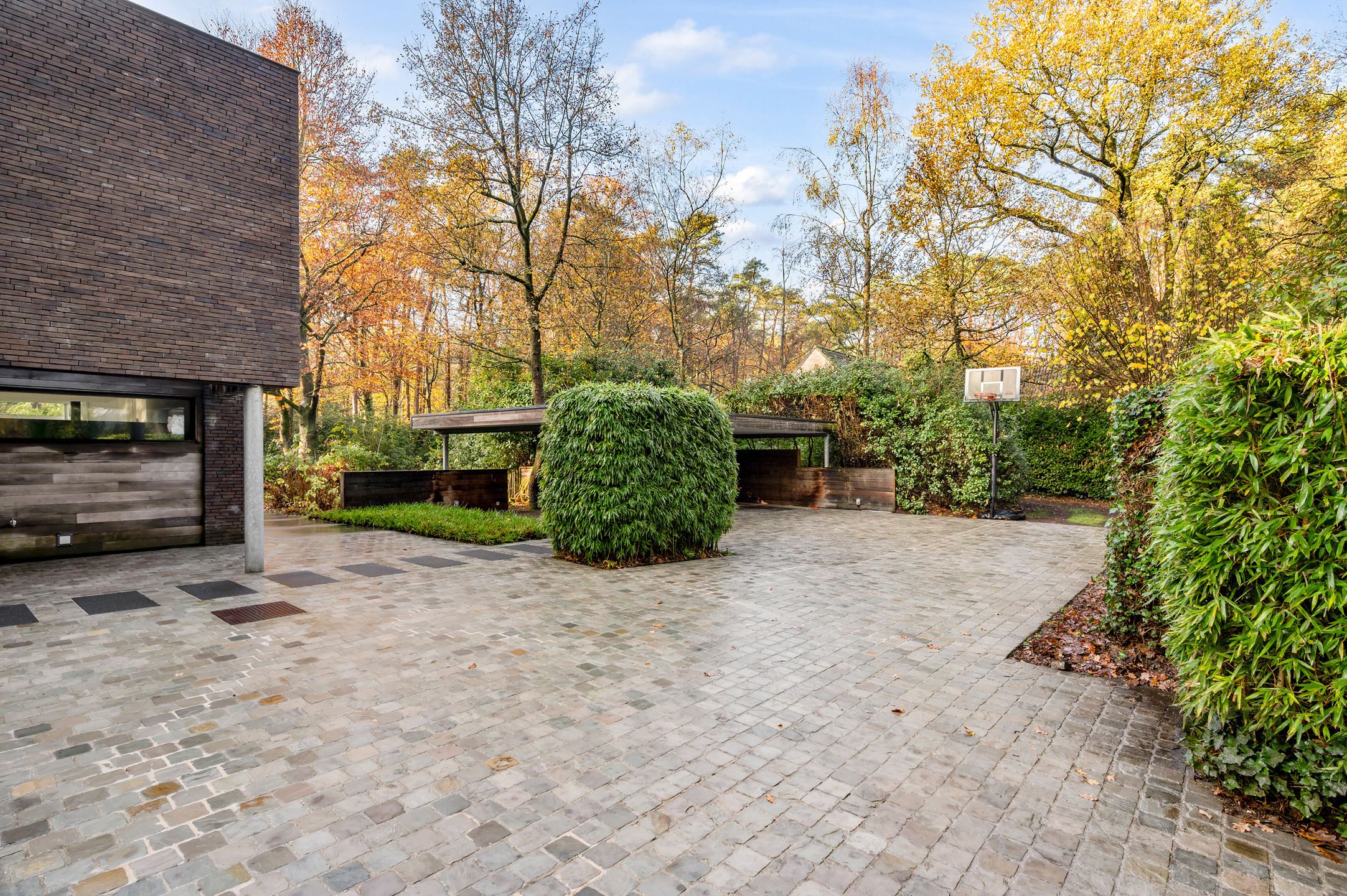 Ruime architecturale villa met 5 slaapkamers  foto 54