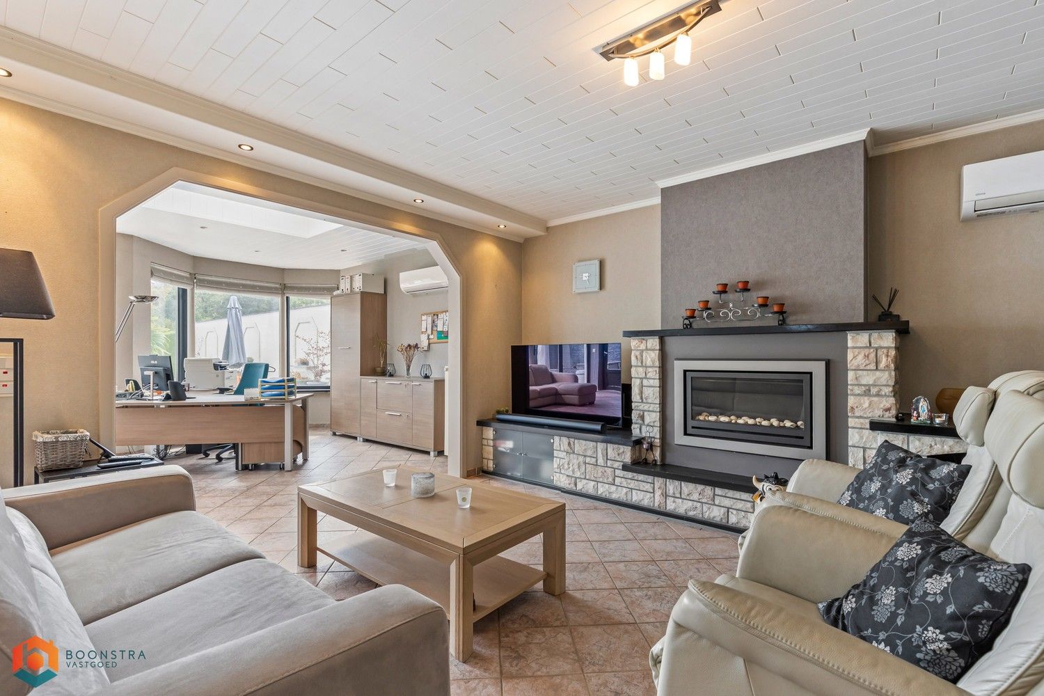 Villa met 5 slpkrs en zwembad op perceel van 1431m² te Berlaar foto 5