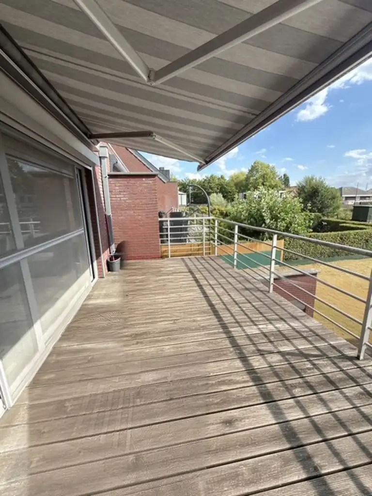 Duplex appartement met kelder en overdekte autostaanplaats foto 8
