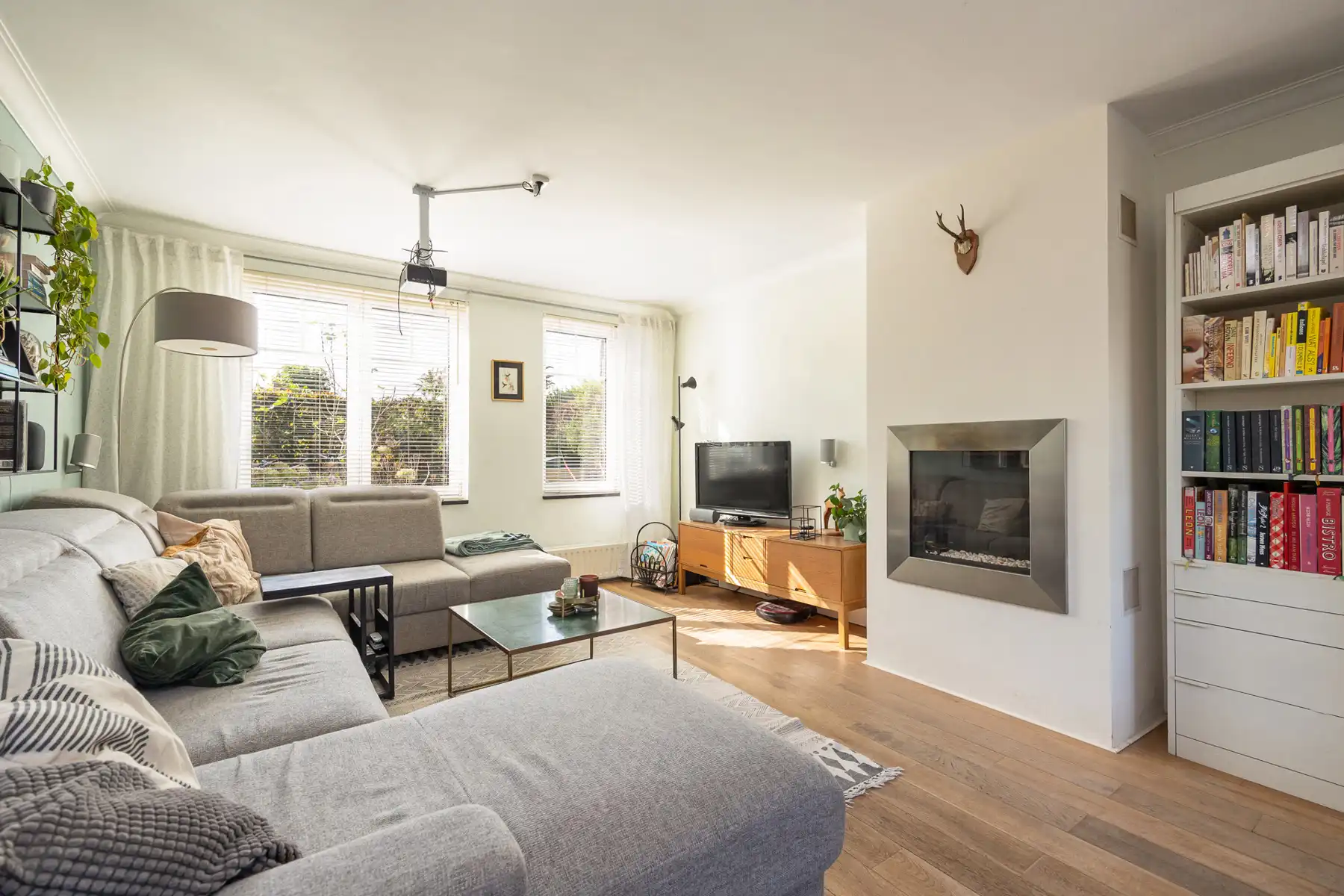 Volledig gerenoveerde woning met 4 slpks en gezellige tuin foto 8