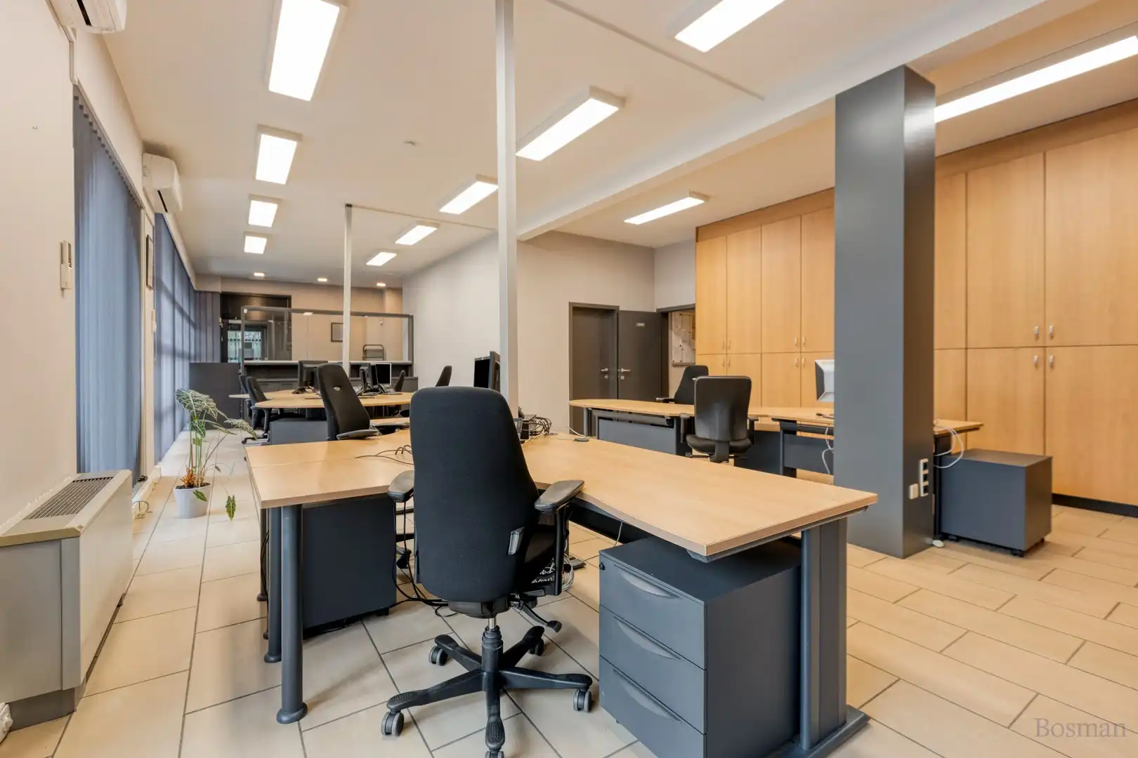 Ruim handelspand te koop in centrum Tessenderlo foto 9