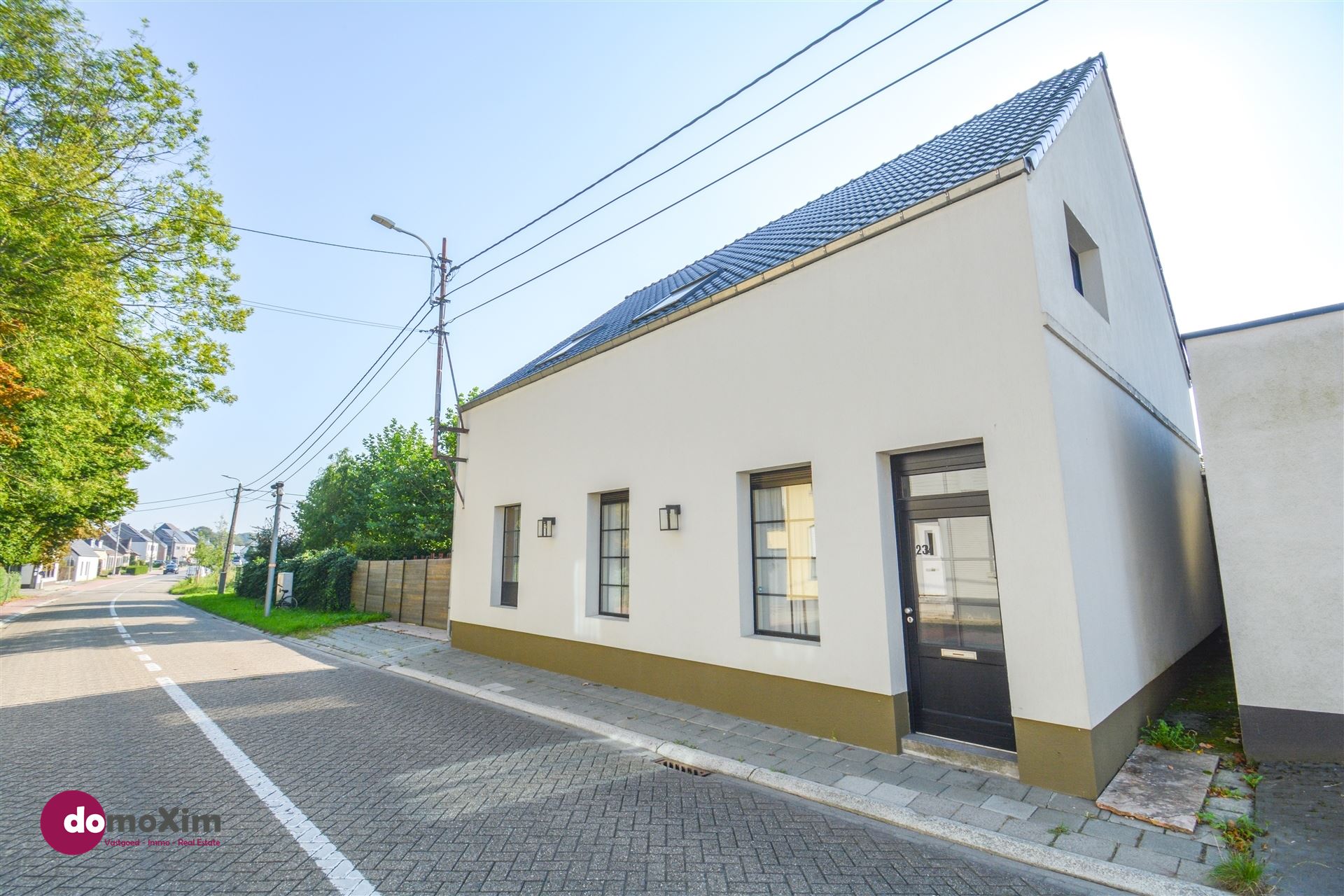 Ruime instapklare woning met 3 slaapkamers en tal van mogelijkheden, vlakbij natuurdomein Dorent in Eppegem foto 1