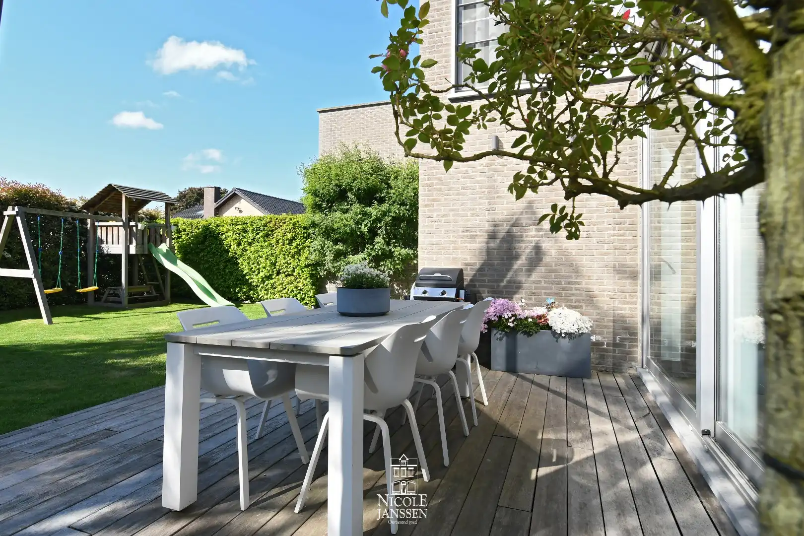 Halfvrijstaande gezinswoning met vrijstaande garage foto 28