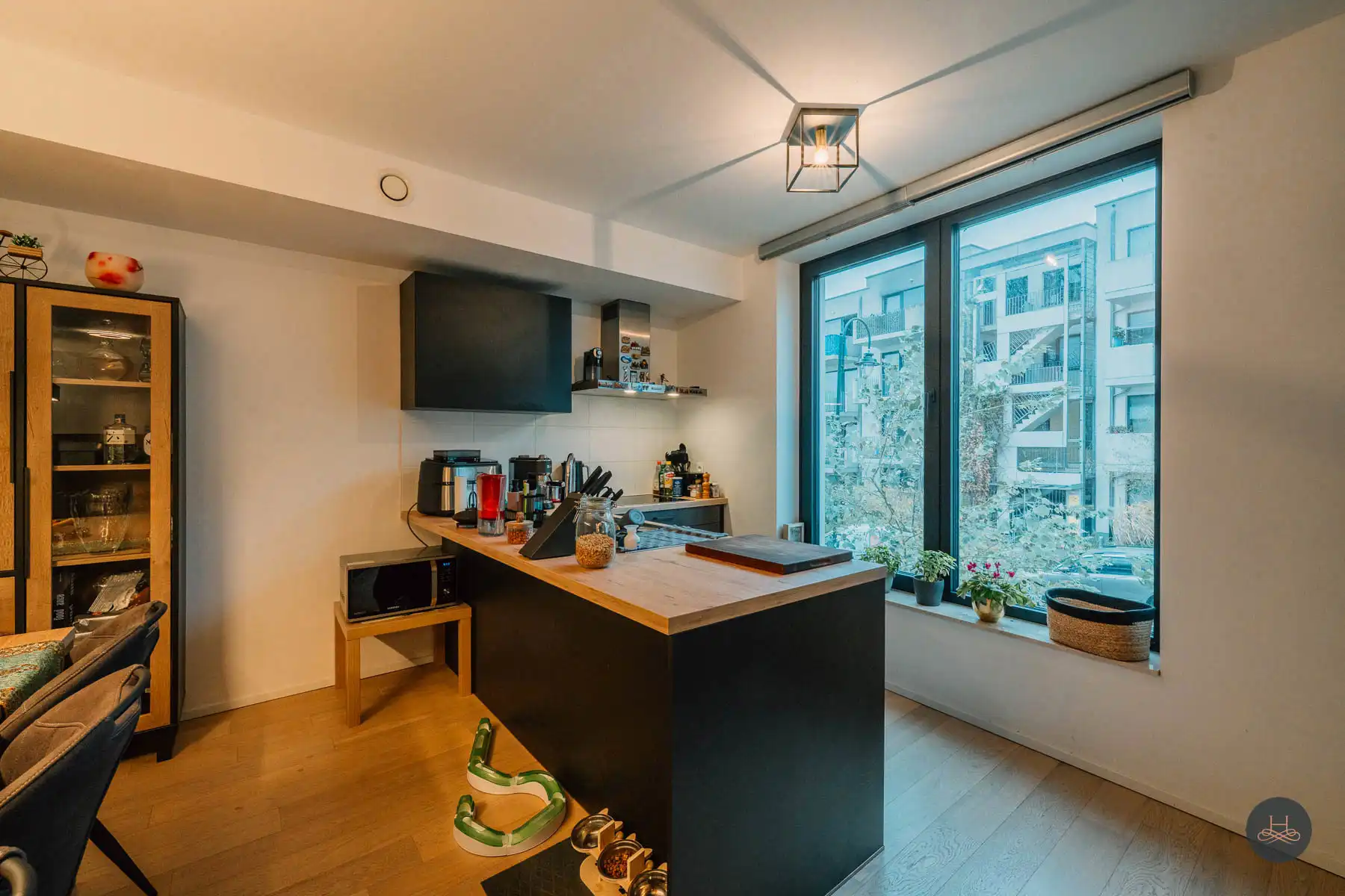 Energiezuinig, lichtrijk appartement op toplocatie foto 2