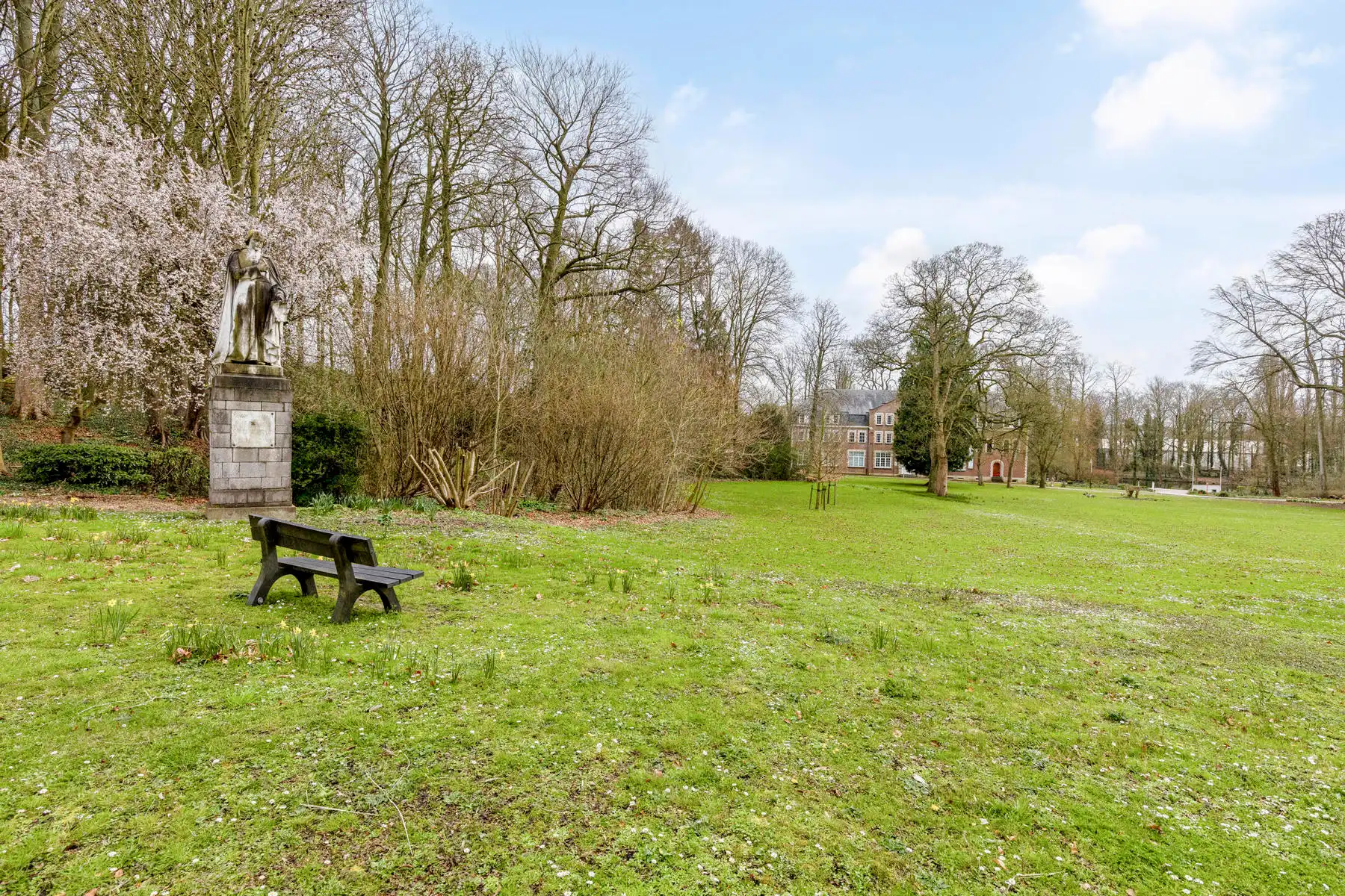 Ruime assistentiewoning met twee slaapkamers op topligging foto 22