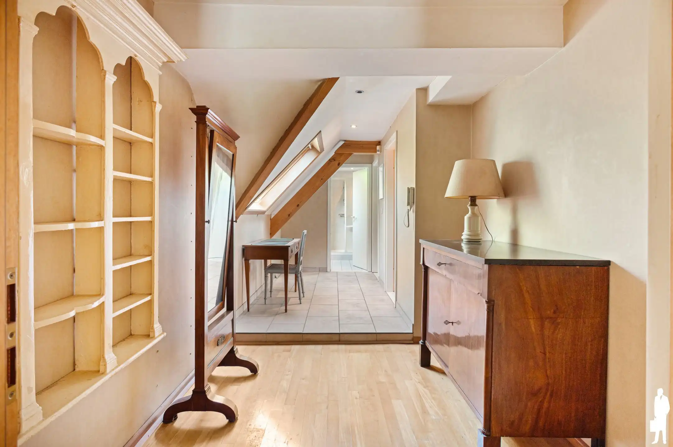 Te renoveren villa in doodlopende straat  foto 18