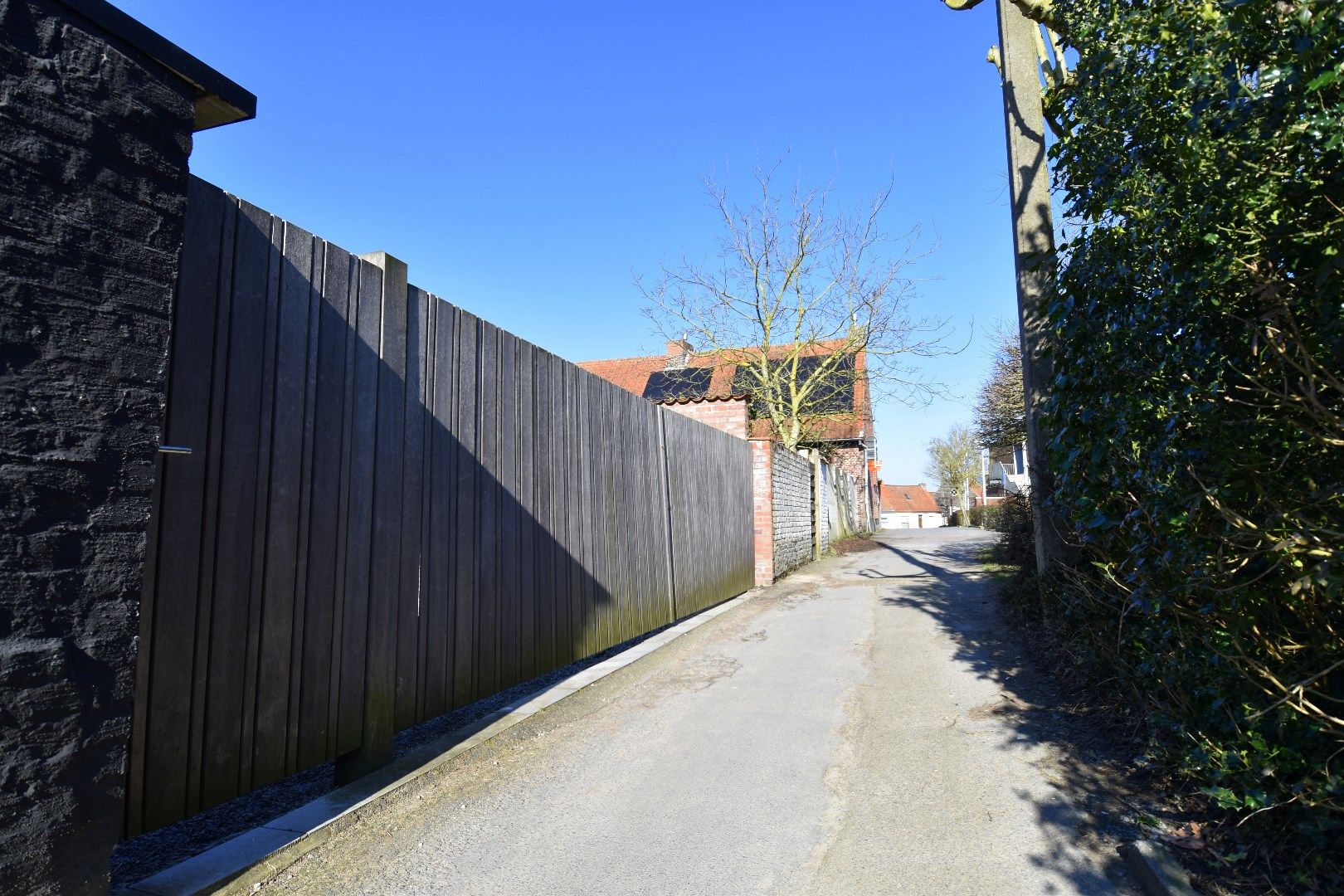 Energiezuinige (label B!) gezinswoning met praktijkruimte, 3 slaapkamers en tuin te koop in hartje Bellegem foto 16