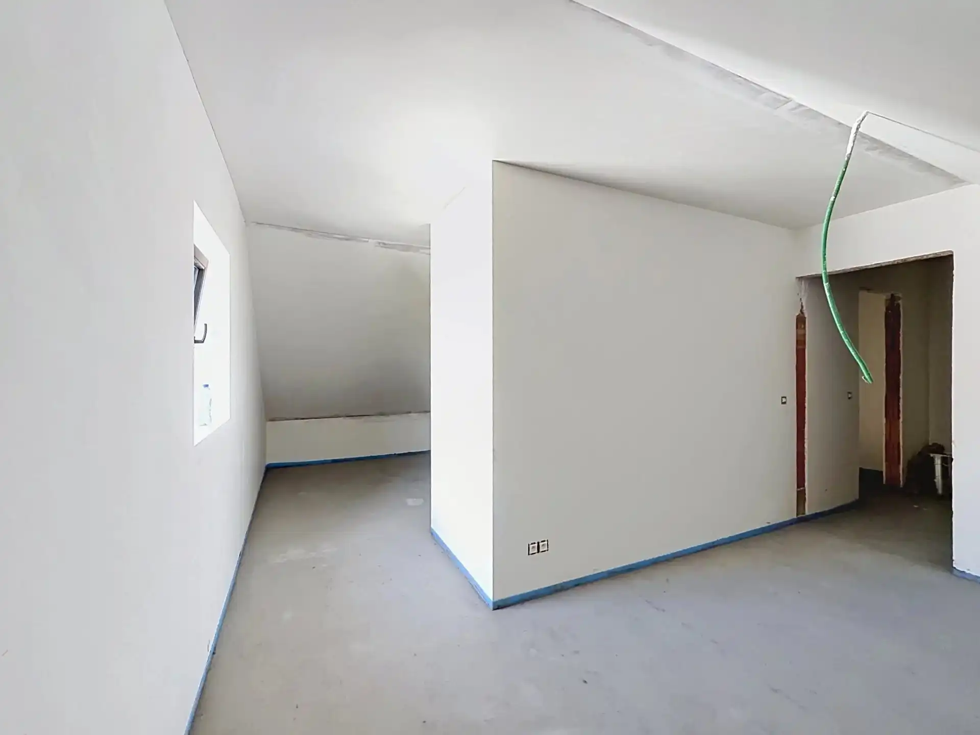 Moderne halfopen nieuwbouwwoning op een topligging nabij het centrum van Lommel foto 32