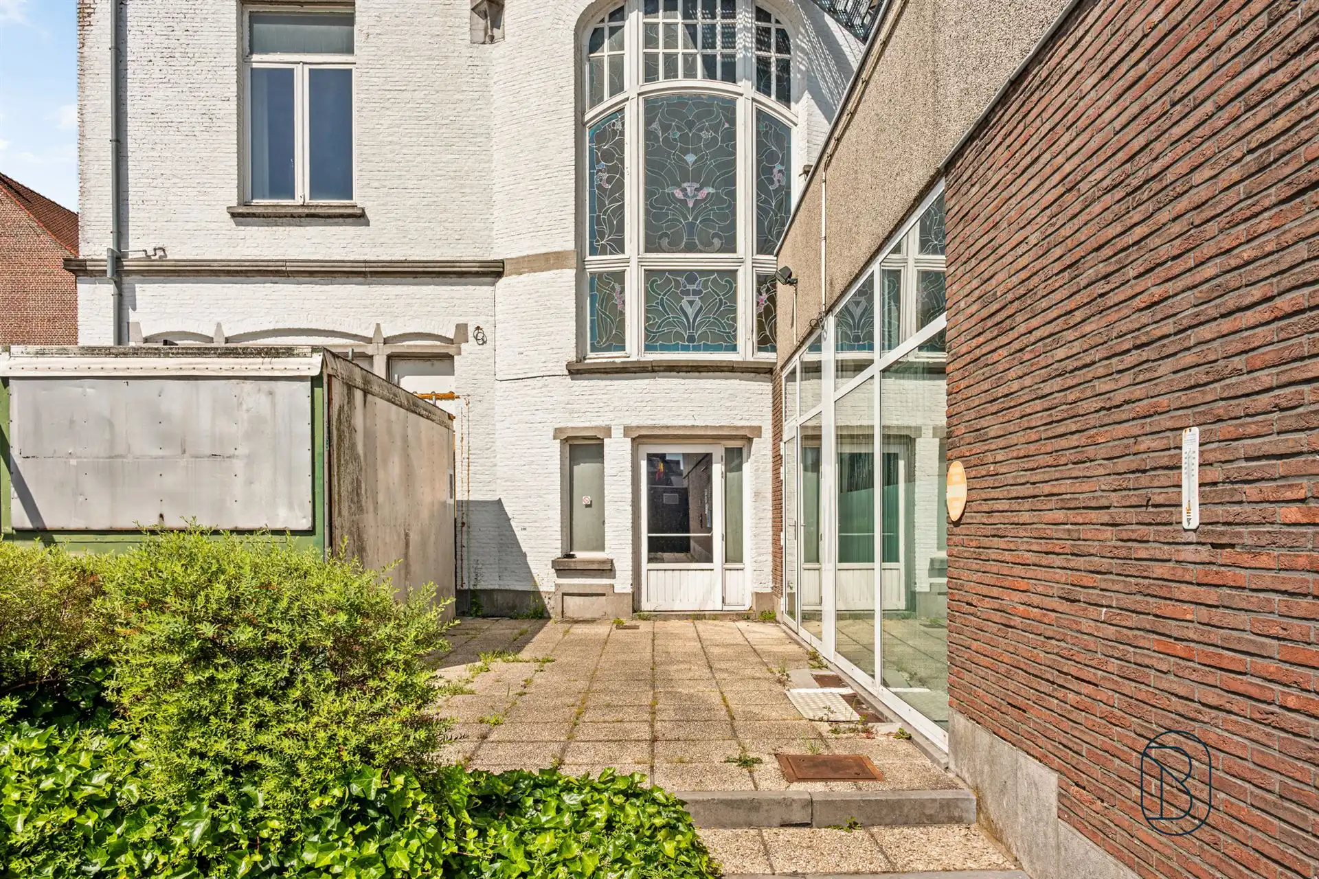 Prachtige HERENWONING met enorm veel POTENTIEEL foto 3
