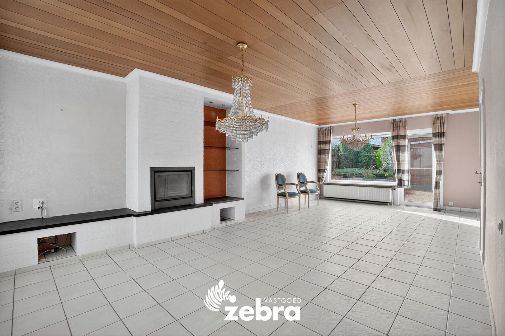 Ruime woning met 3 slaapkamers en garage nabij centrum Meulebeke! foto 2