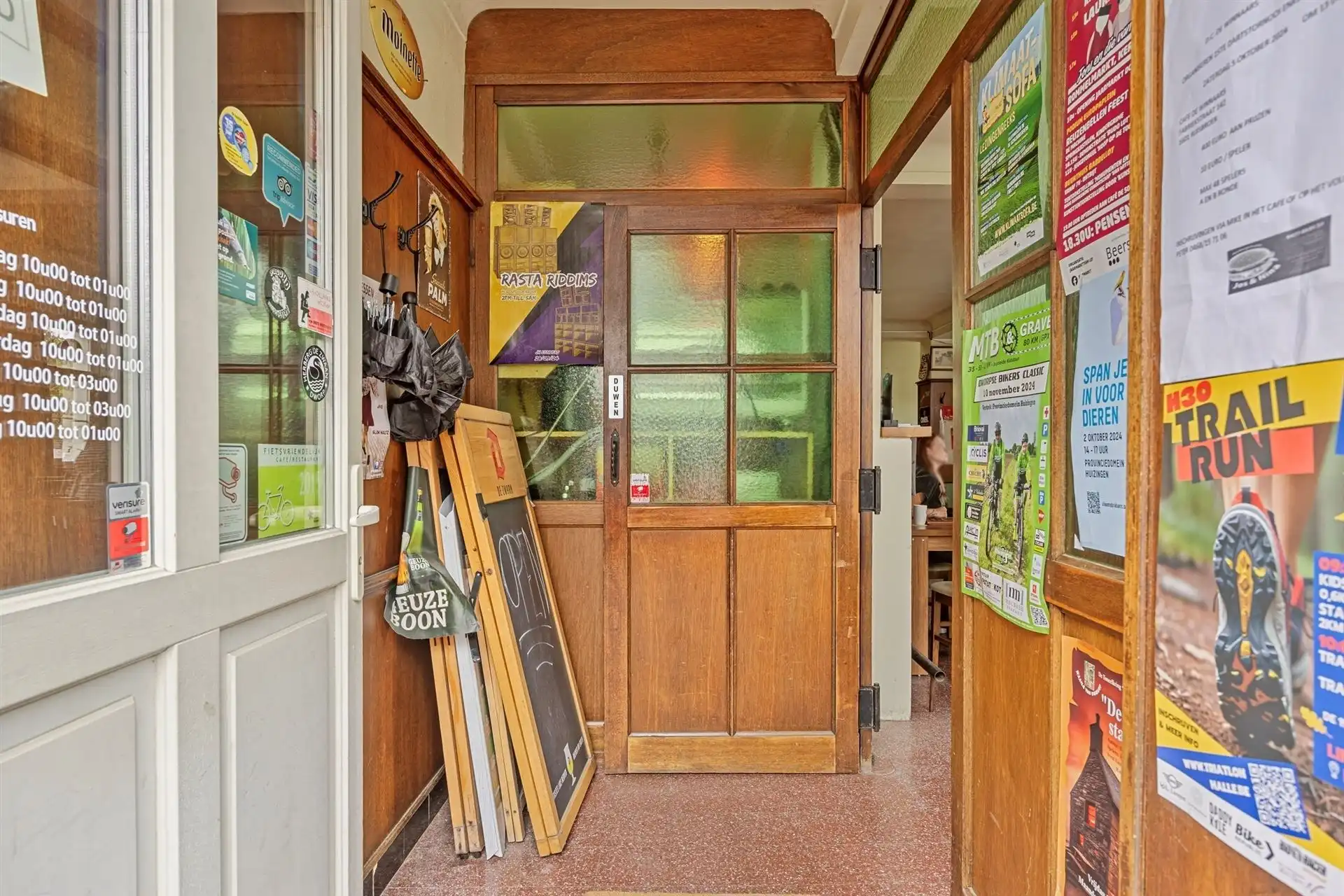 CENTRUM DWORP : karaktervol handelspand met woonst  foto 4