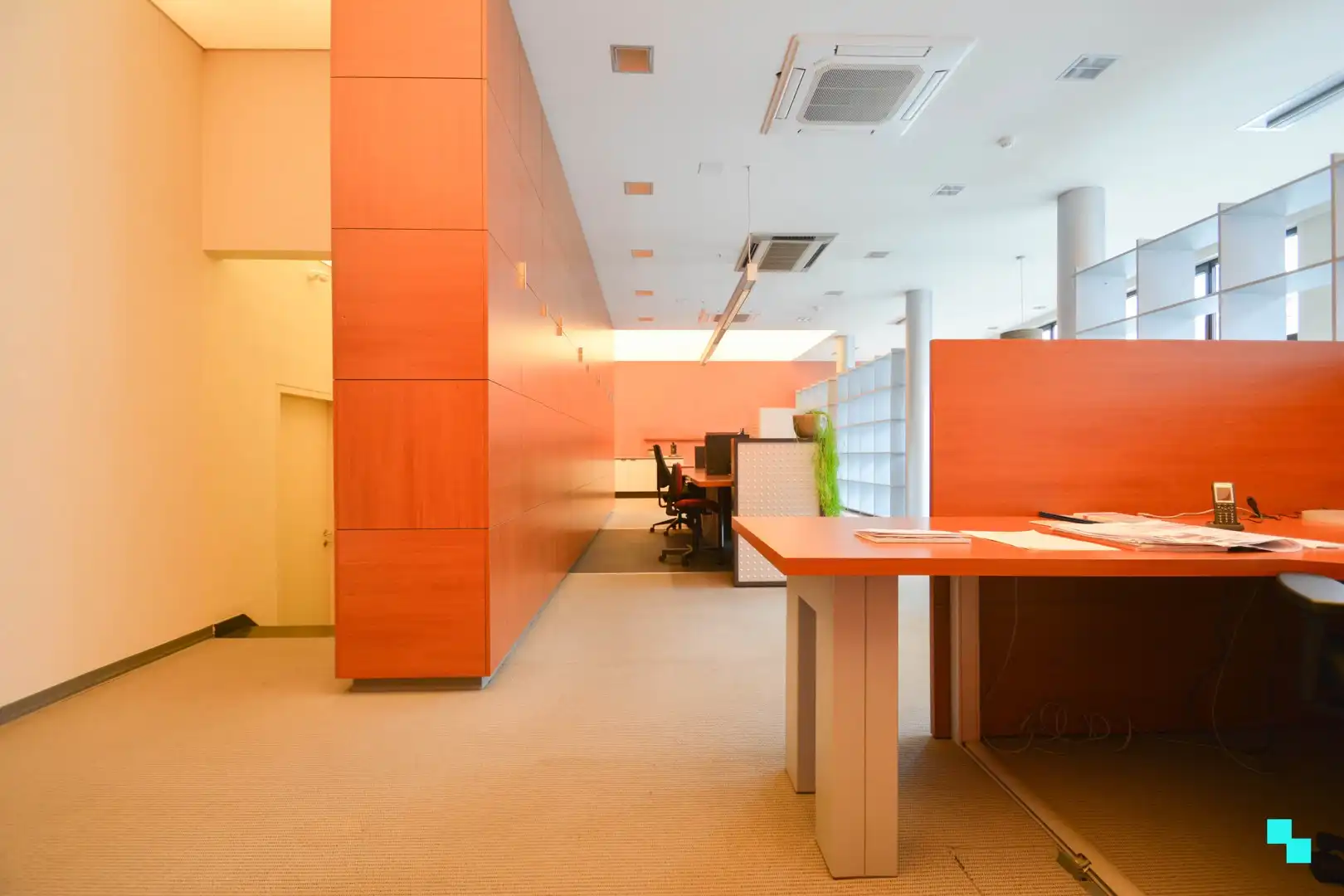Commercieel gebouw van ca. 206 m² in het centrum van Izegem foto 5