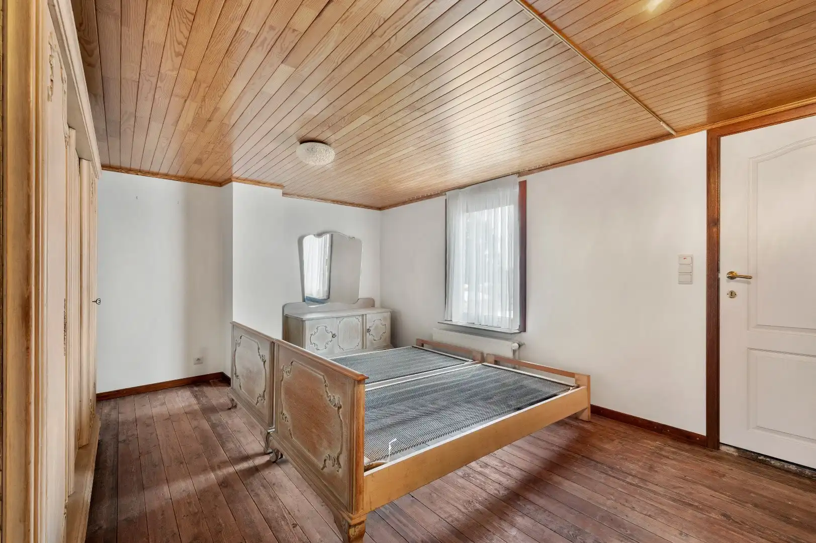 Verrassend ruime woning met 2 slaapkamers en gezellige tuin. foto 5