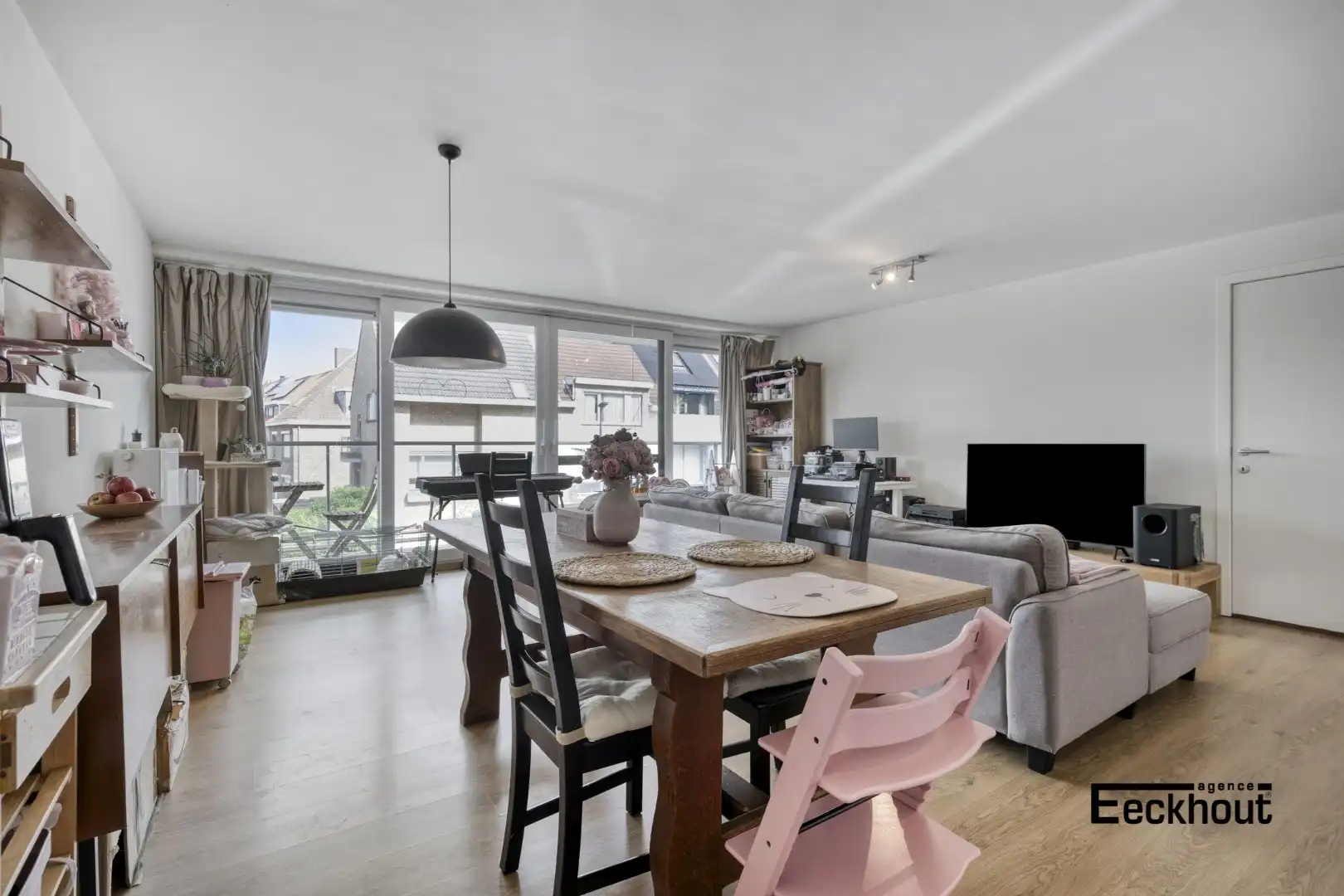 Instapklaar appartement in recente residentie nabij het strand te Mariakerke! foto 6