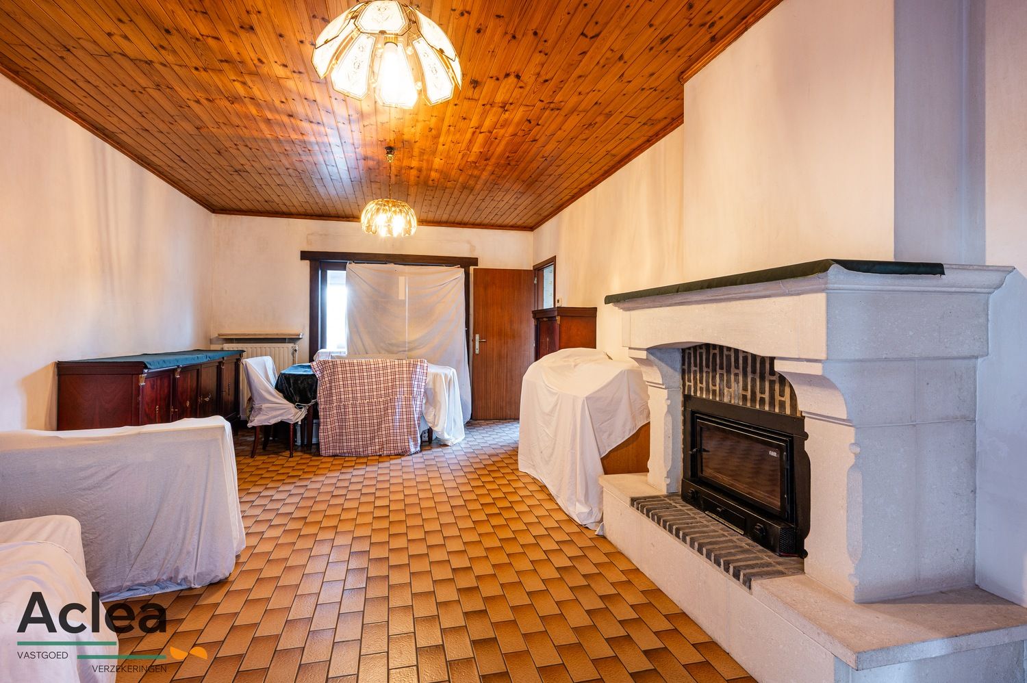 Vrijstaande woning op ruim perceel foto 4