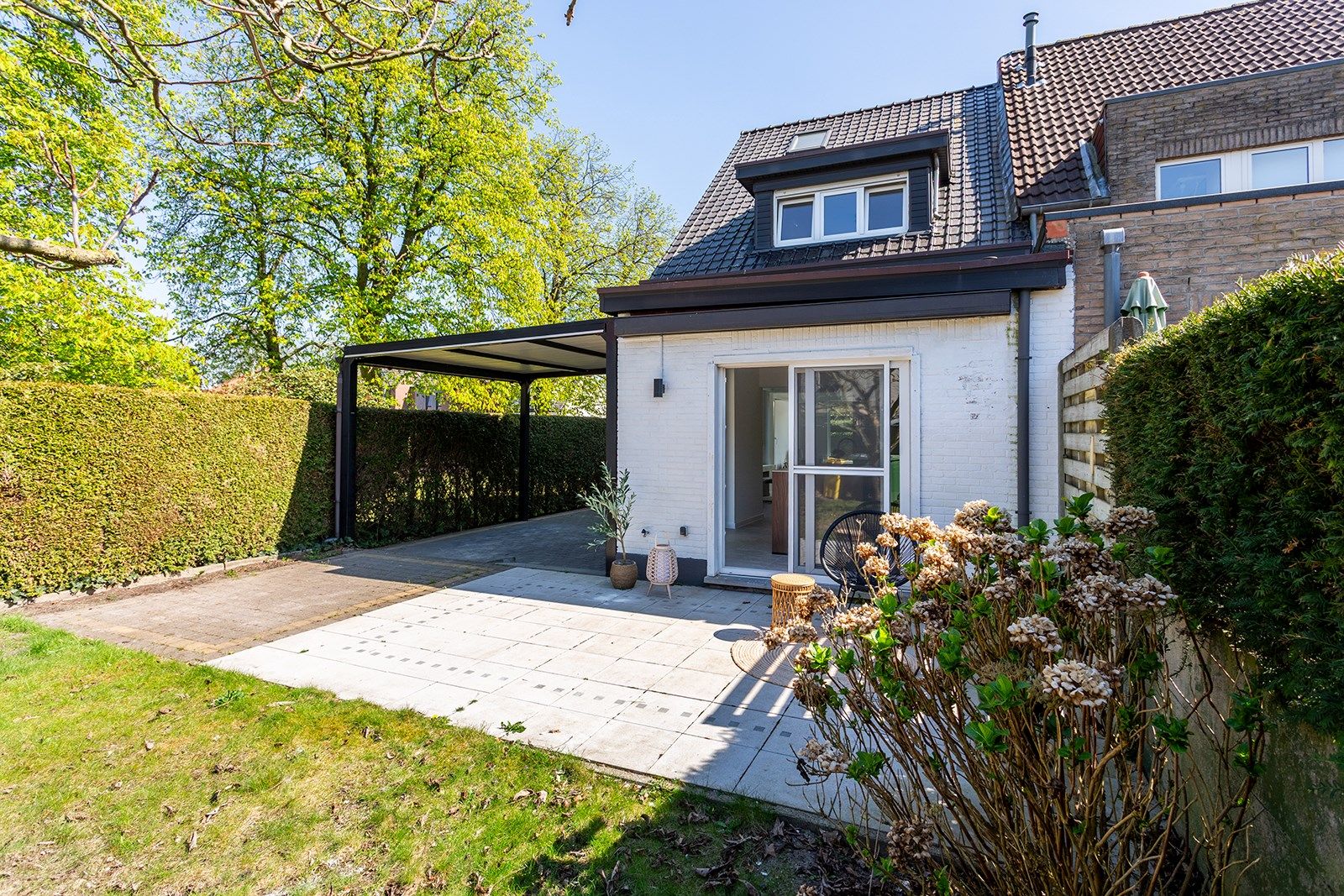 Nét gerenoveerde woning met aangename tuin  foto 7