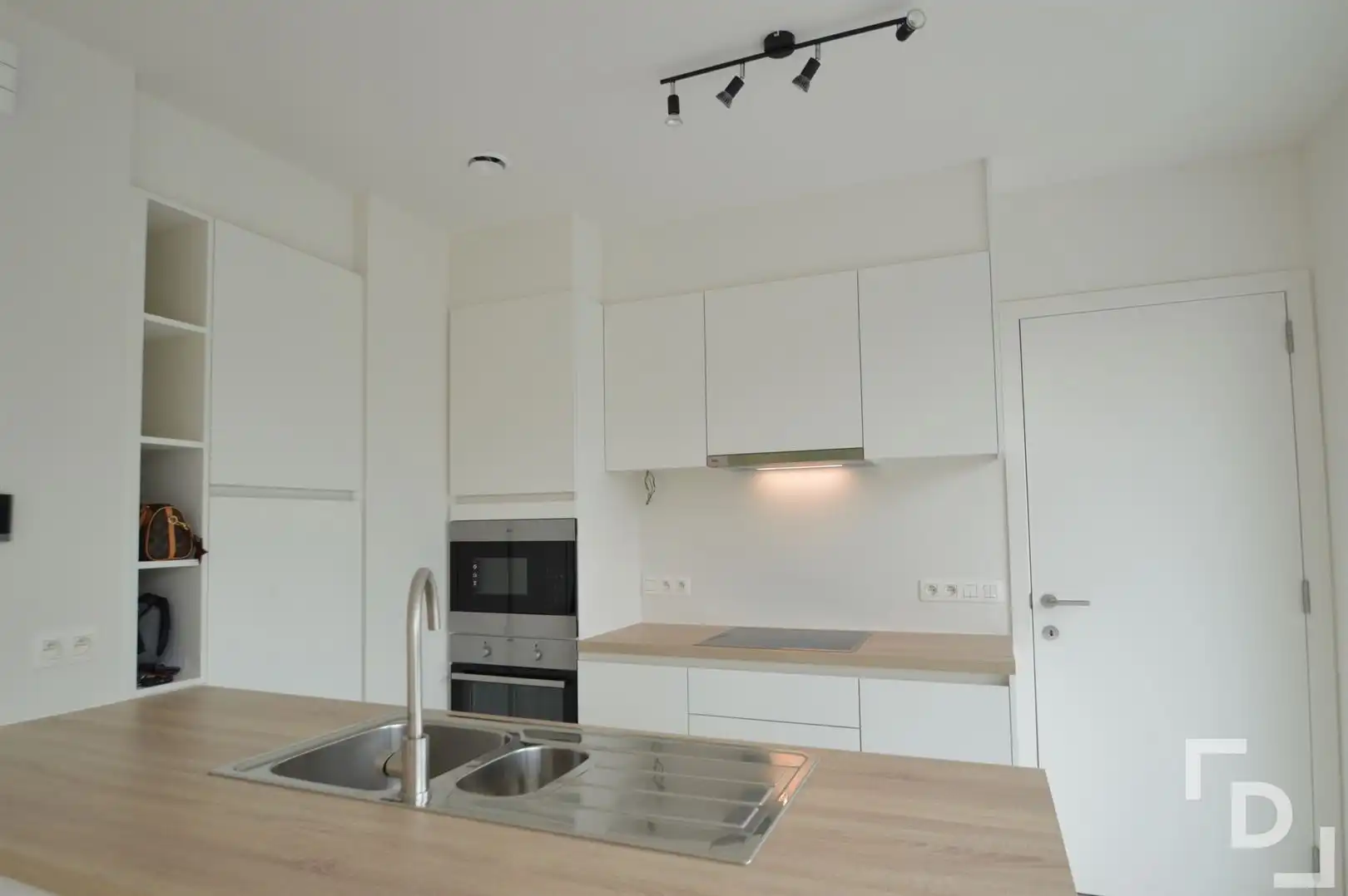 Nieuwbouwwoonst in modern landelijke stijl foto 11