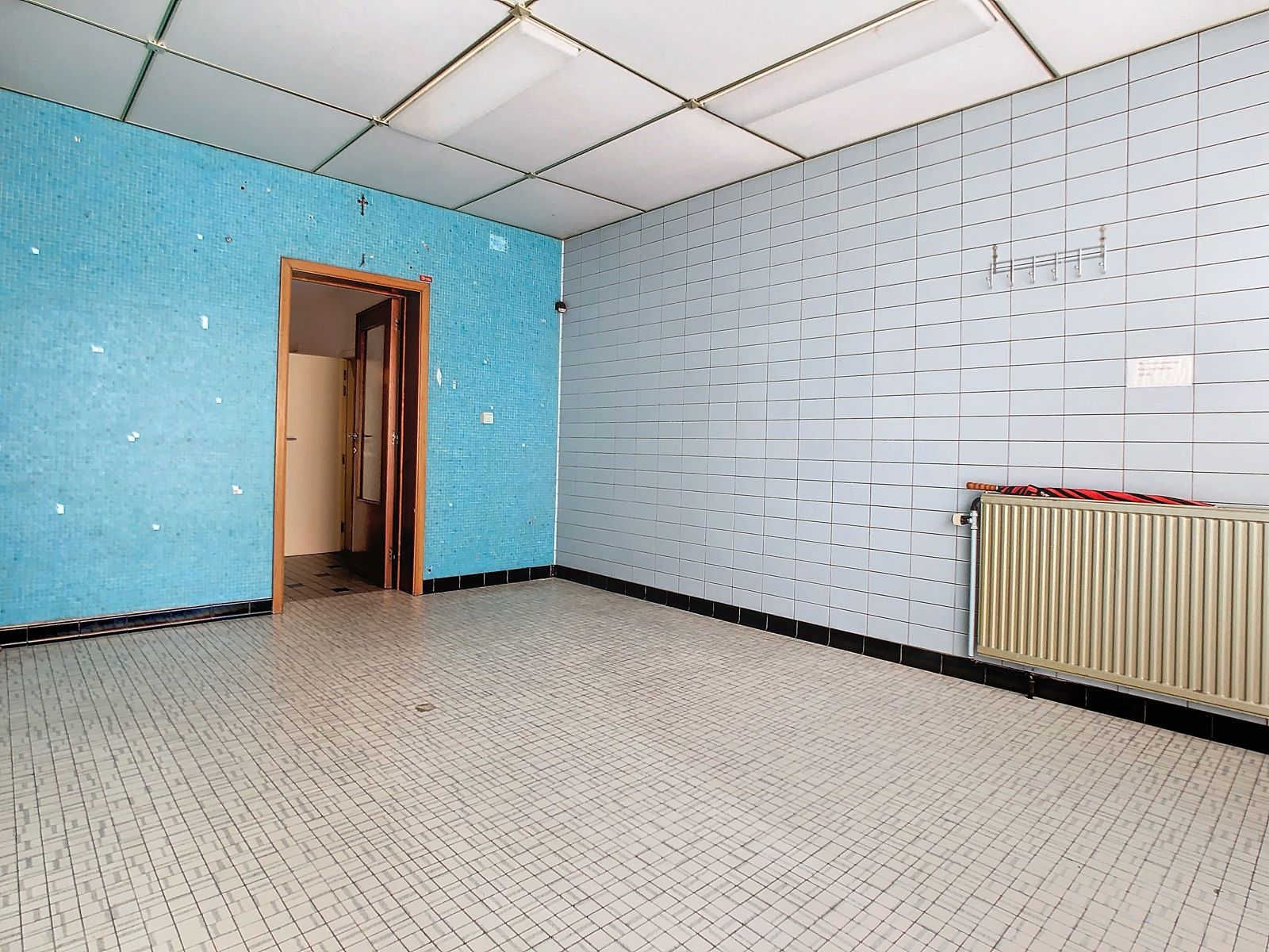 Huis en app. met 2 huisnrs., toonzaal, garage in centrum   foto 26
