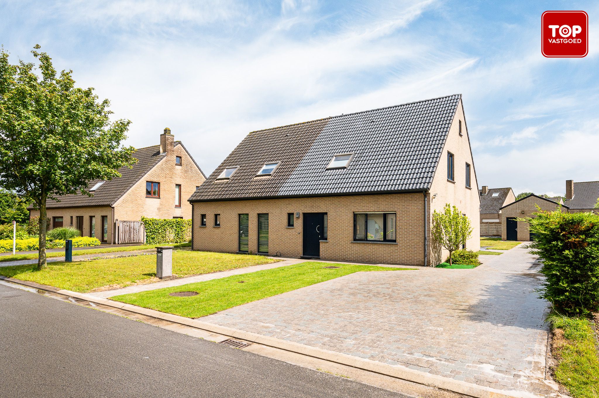 Instapklare woning met zonnige tuin op een perceel van 506m².  foto 2