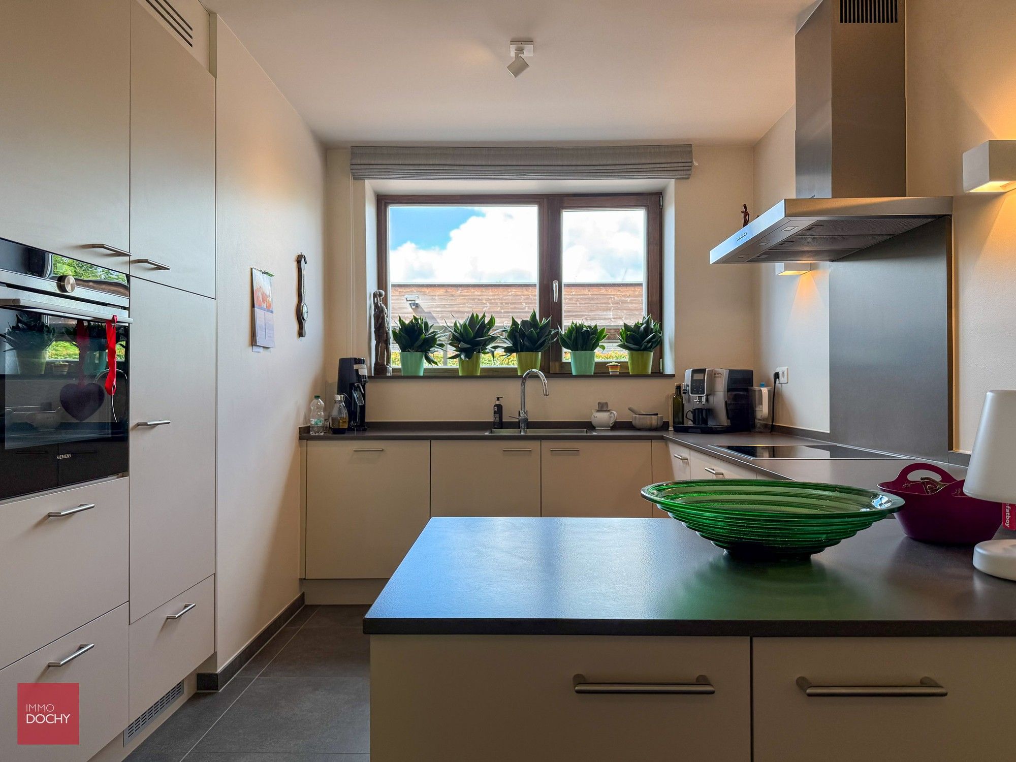 Uiterst energiezuinige stadswoning met alle comfort en groen | binnen de ring foto 2