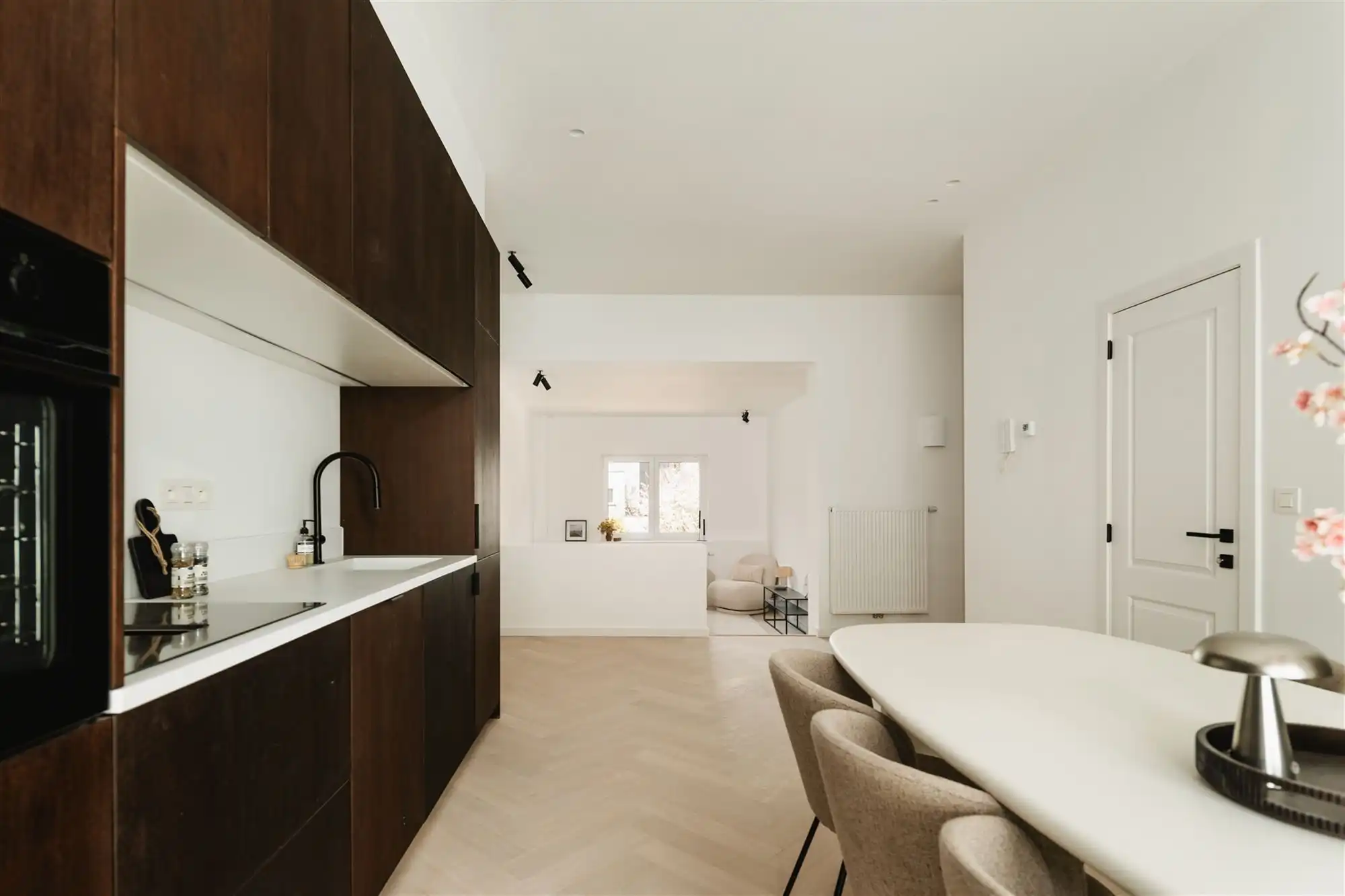 Karaktervol appartement met inpandig terras nabij 't Groen Kwartier foto {{pictureIndex}}