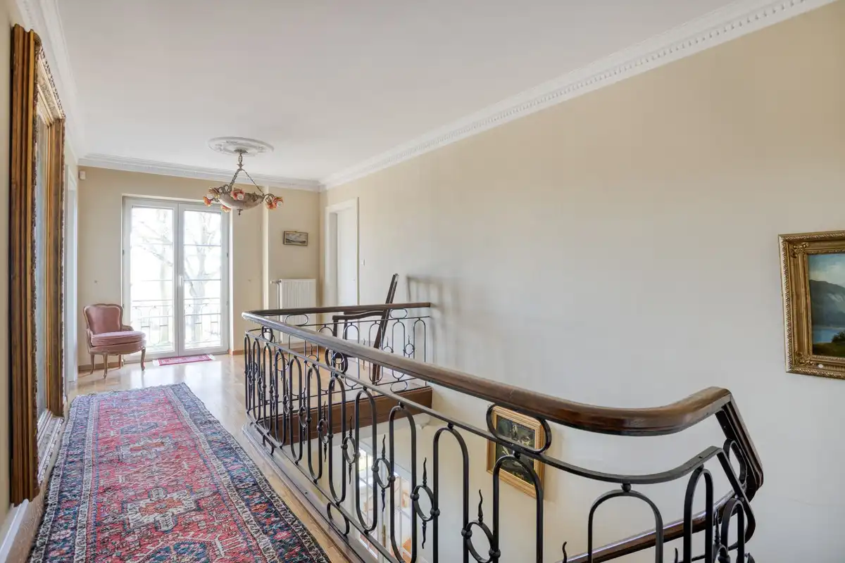 Riante villa met vier slaapkamers en prachtig uitzicht op strategische ligging foto 9