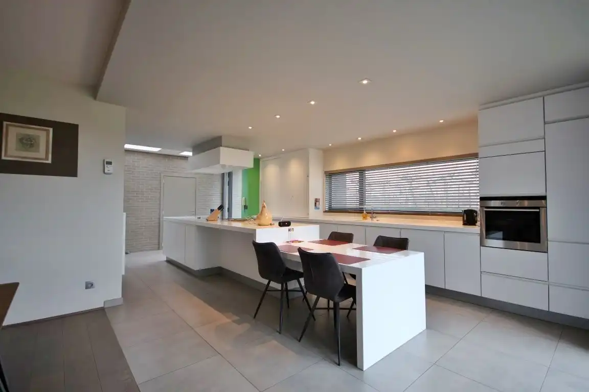 Moderne villa aan de stadsrand van Sint-Truiden foto 15