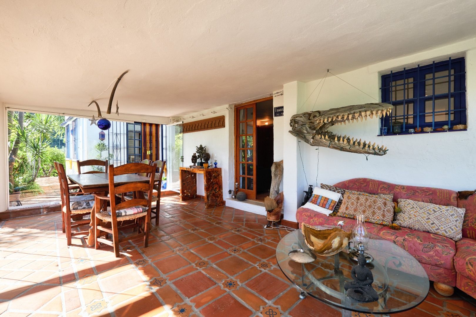 Finca dicht bij de Sierra Bermeja berg.  foto 42