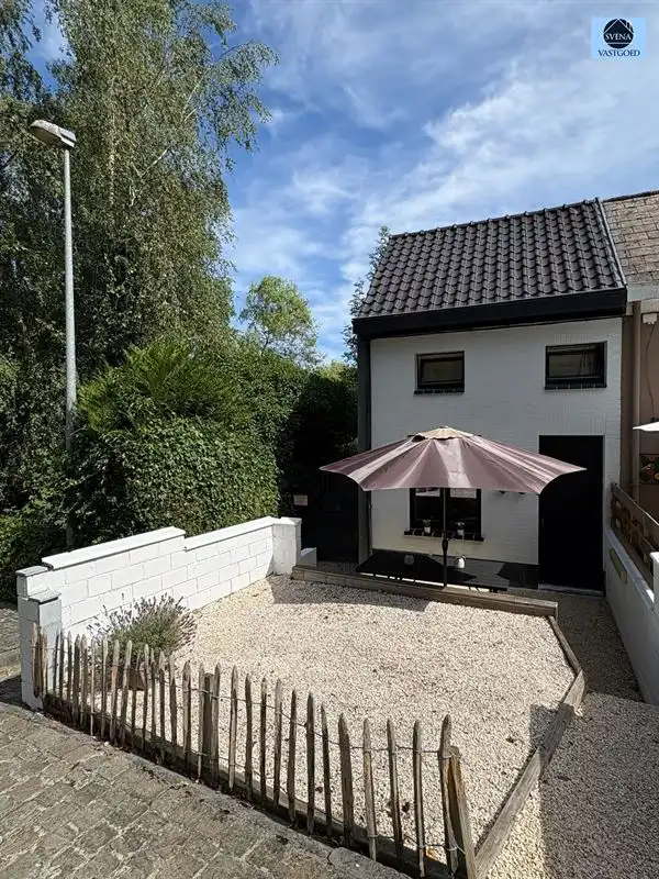 Hoofdfoto van de publicatie: ZEER LEUKE STARTERSWONING TE GERAARDSBERGEN