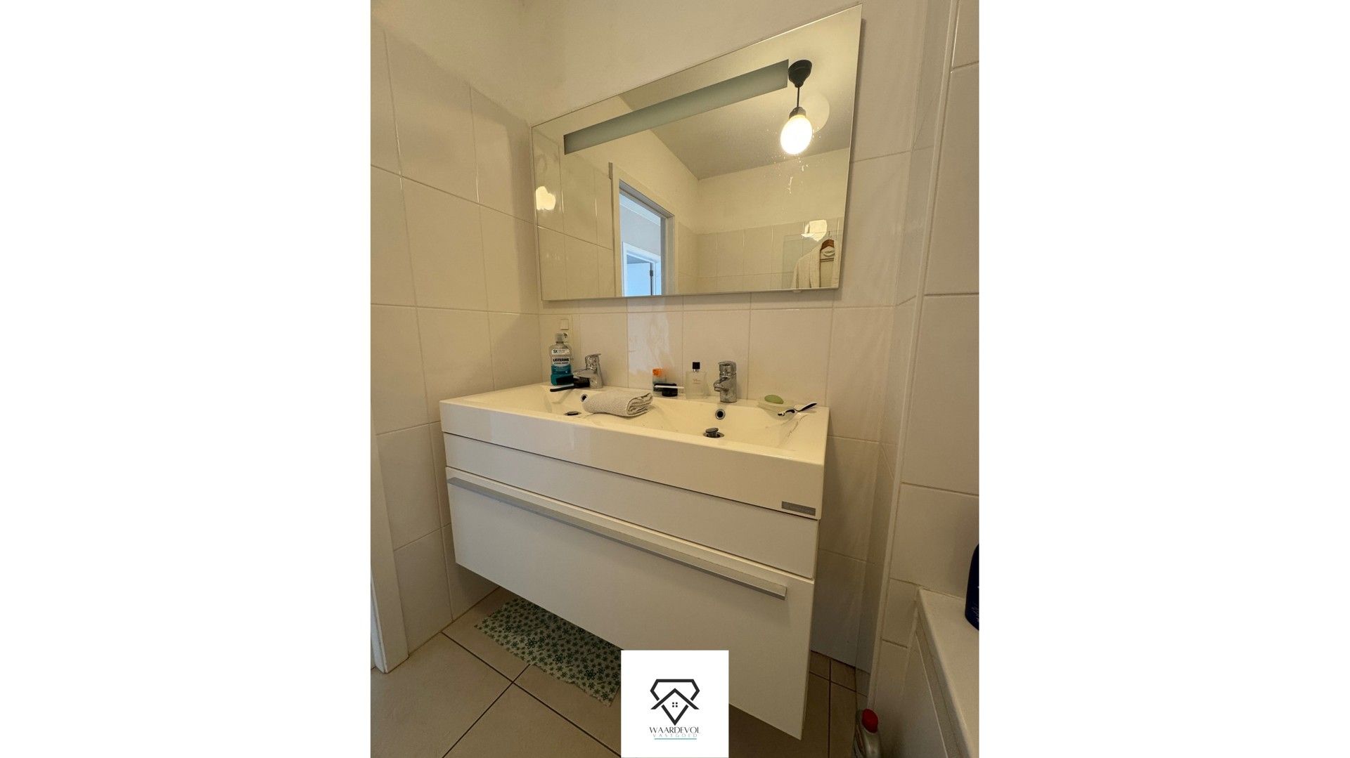 Lichtrijk en rustig appartement te koop met carport foto 12