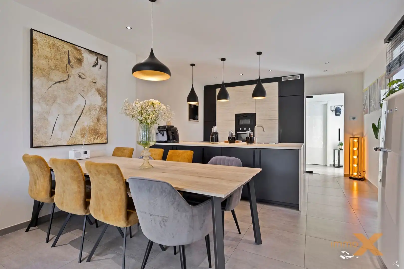 Charmante lichtrijke totaal gerenoveerde woning!! foto 9