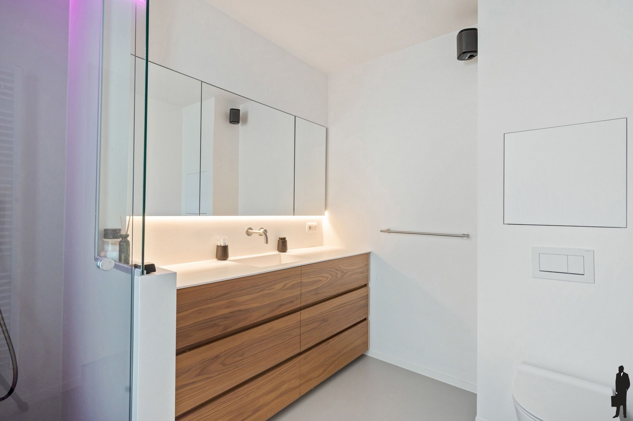 Upside down-woning met dakterras en parking foto 11